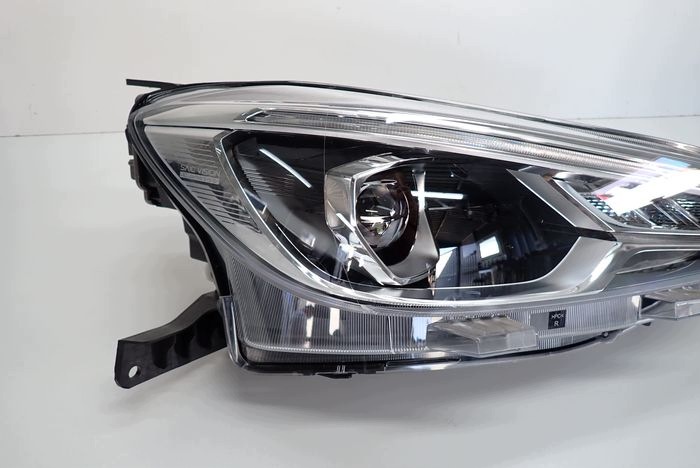 MG ZS II SAIC VISION LED LIGHTING 24- reflektor right light right