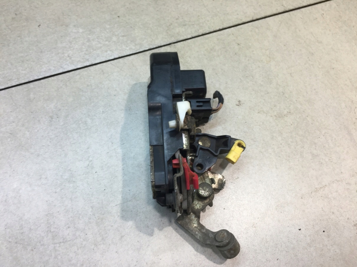 lock door right front DODGE CARAVAN IV 4 PIN