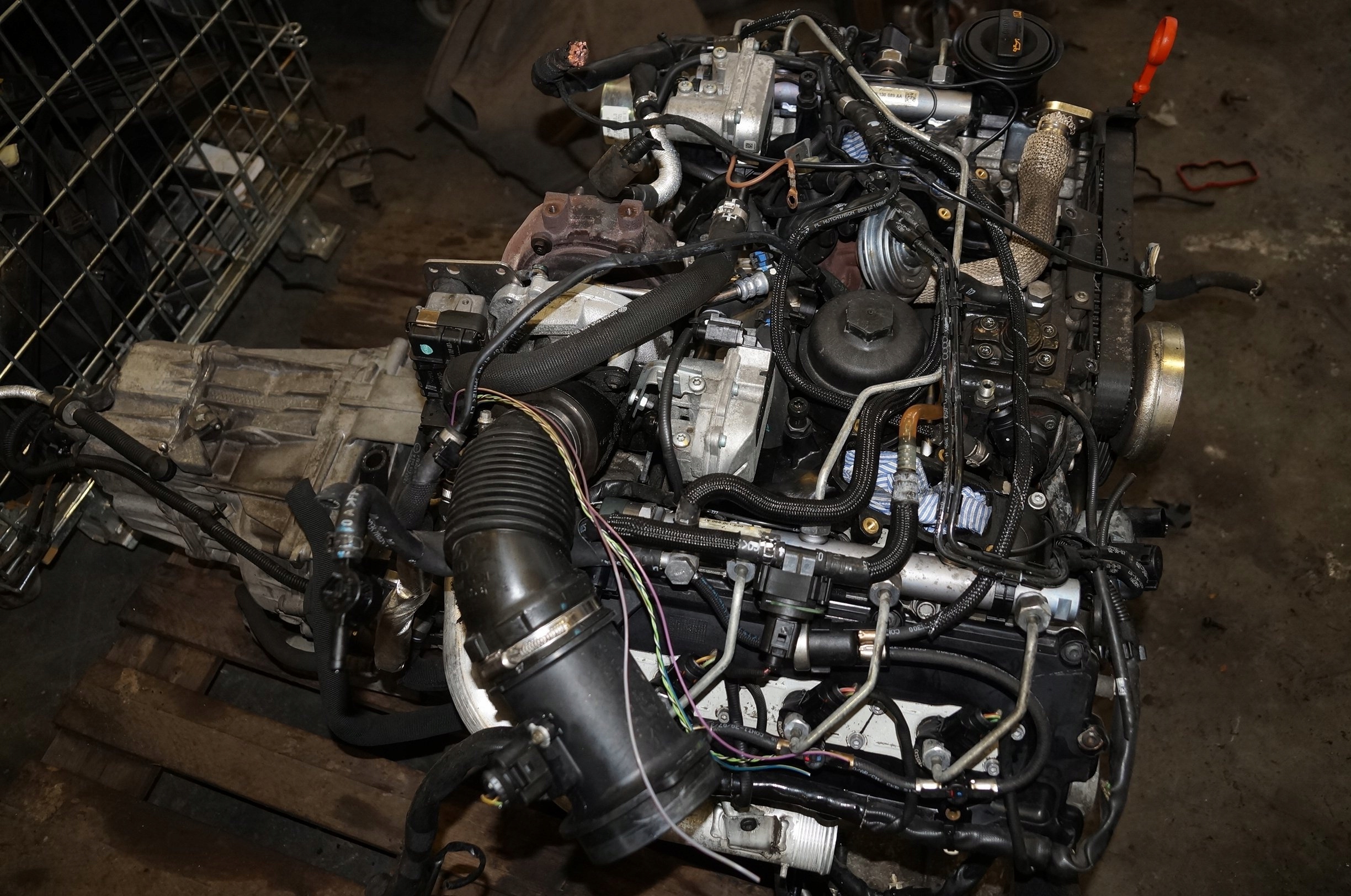 engine pillar 2.7 TDI BSG AUDI A6 C6