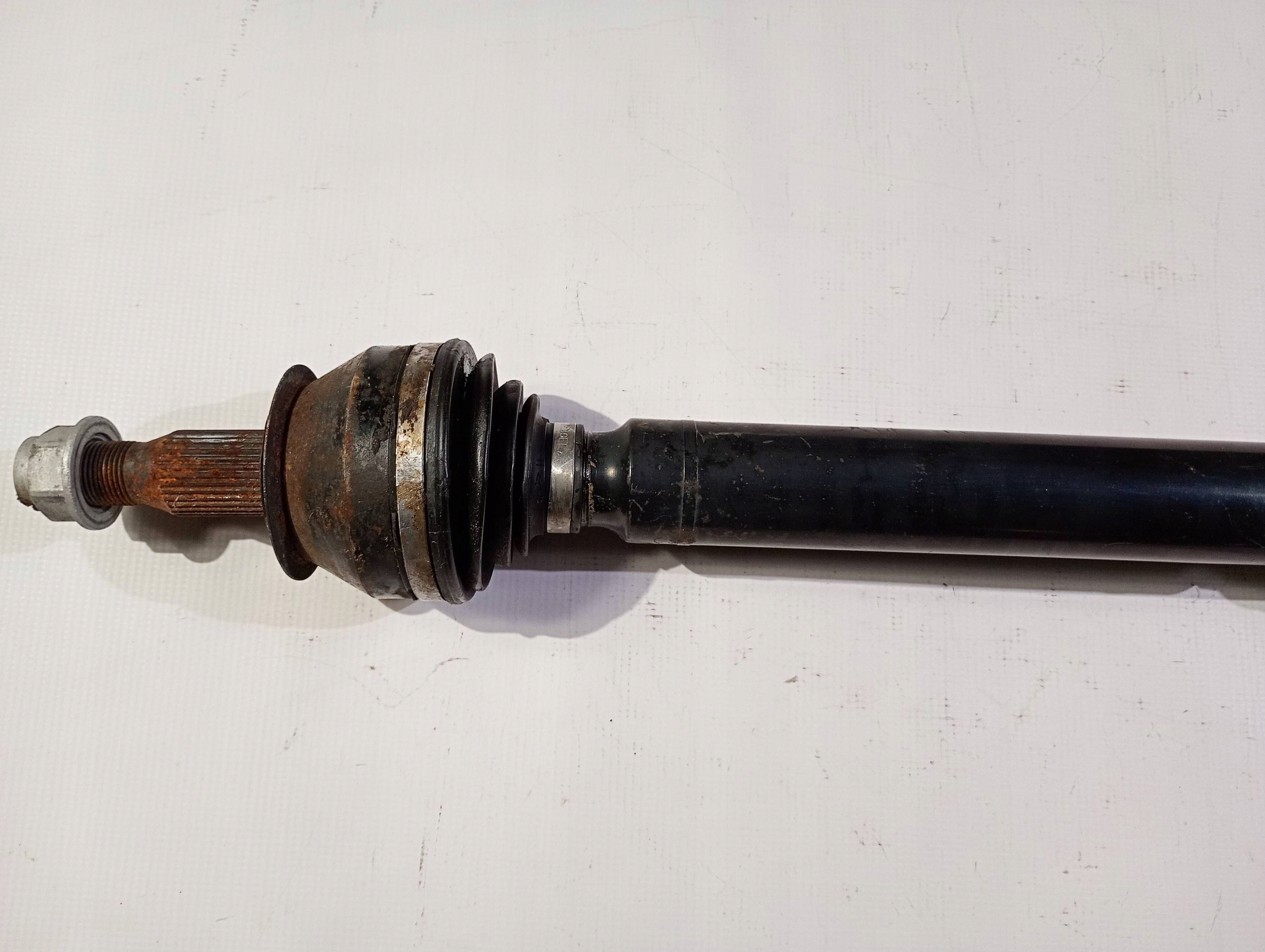 semi-axis left rear part rear left Chevrolet Camaro 6.2 SS 2016