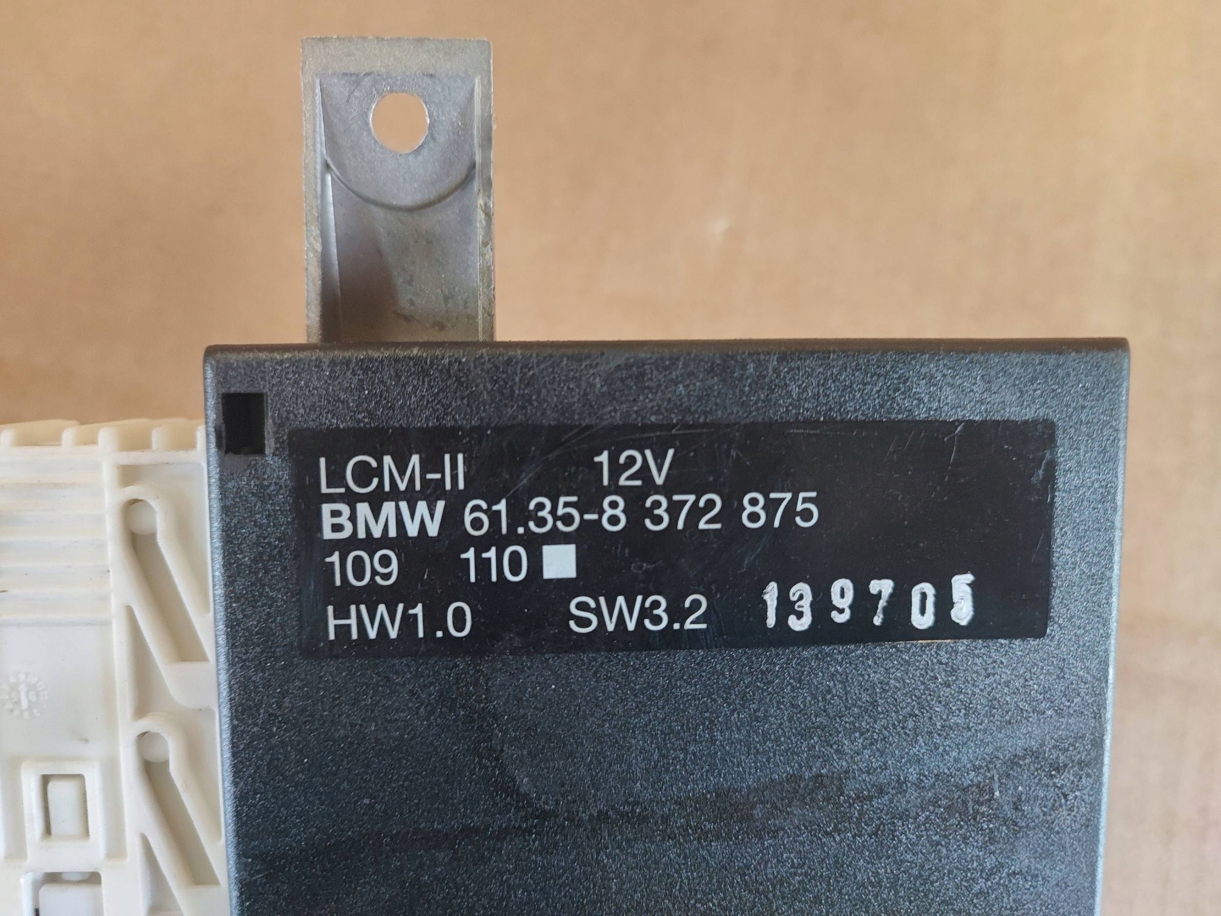 BMW 5 E39 Centralina modulo luci + WTYCZKI 8372875
