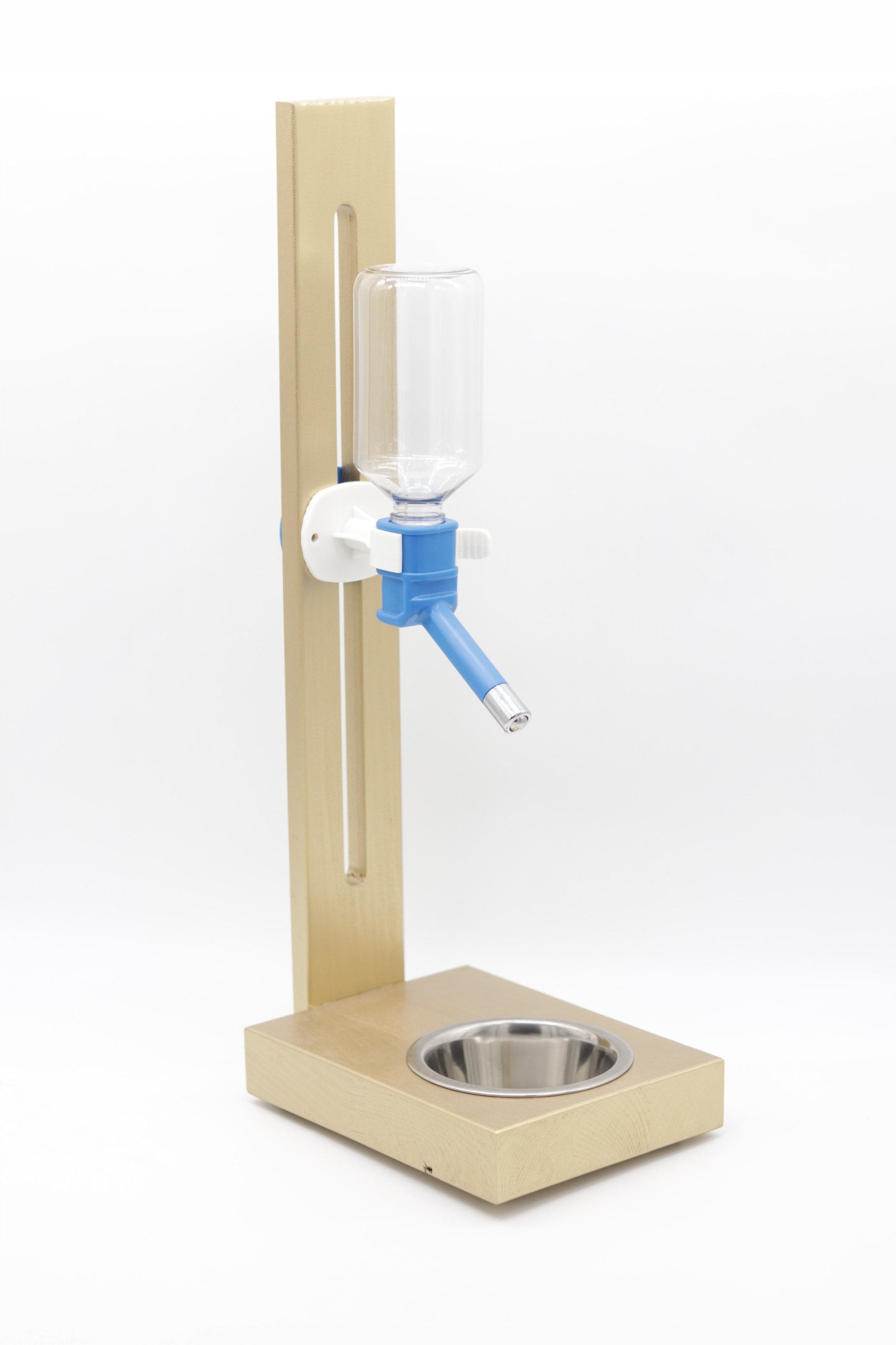 Levně Napáječka na dřevěném stojanu. Barva: Zlatý stojan Napáječka Dávkovač vody