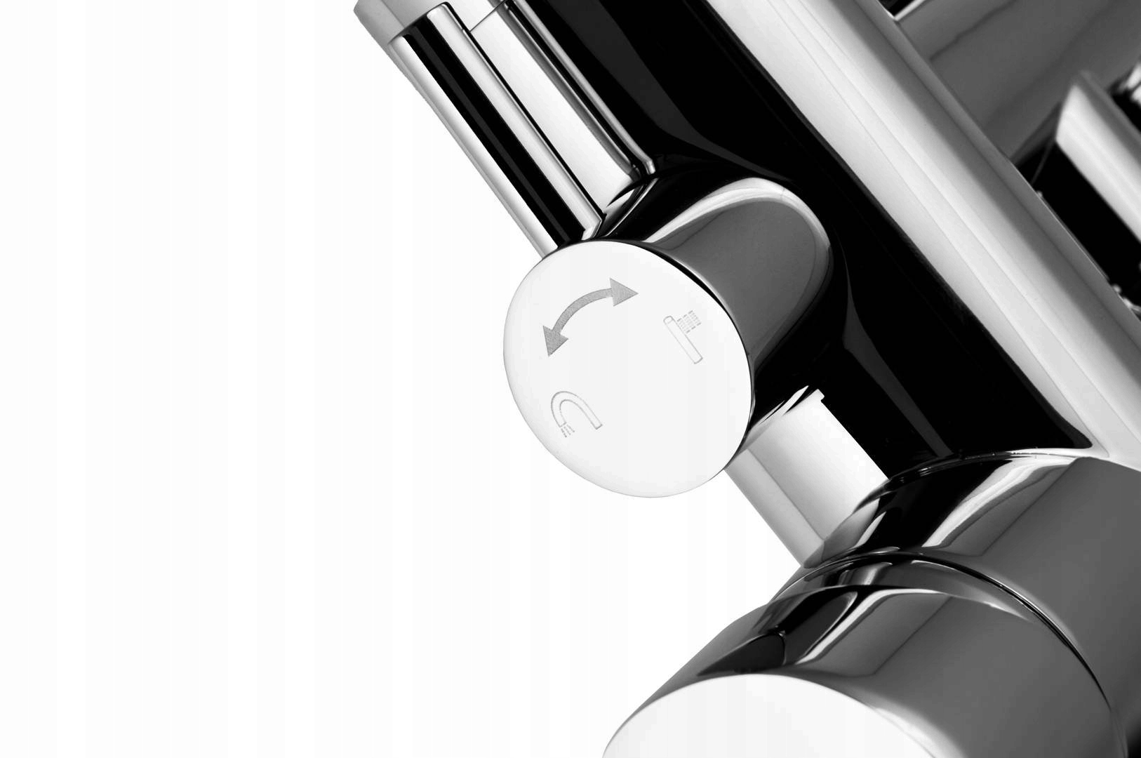 BATERIA WOLNOSTOJĄCA WANNOWA CHROM PODŁOGOWA LUGO Typ montażu wolnostojąca