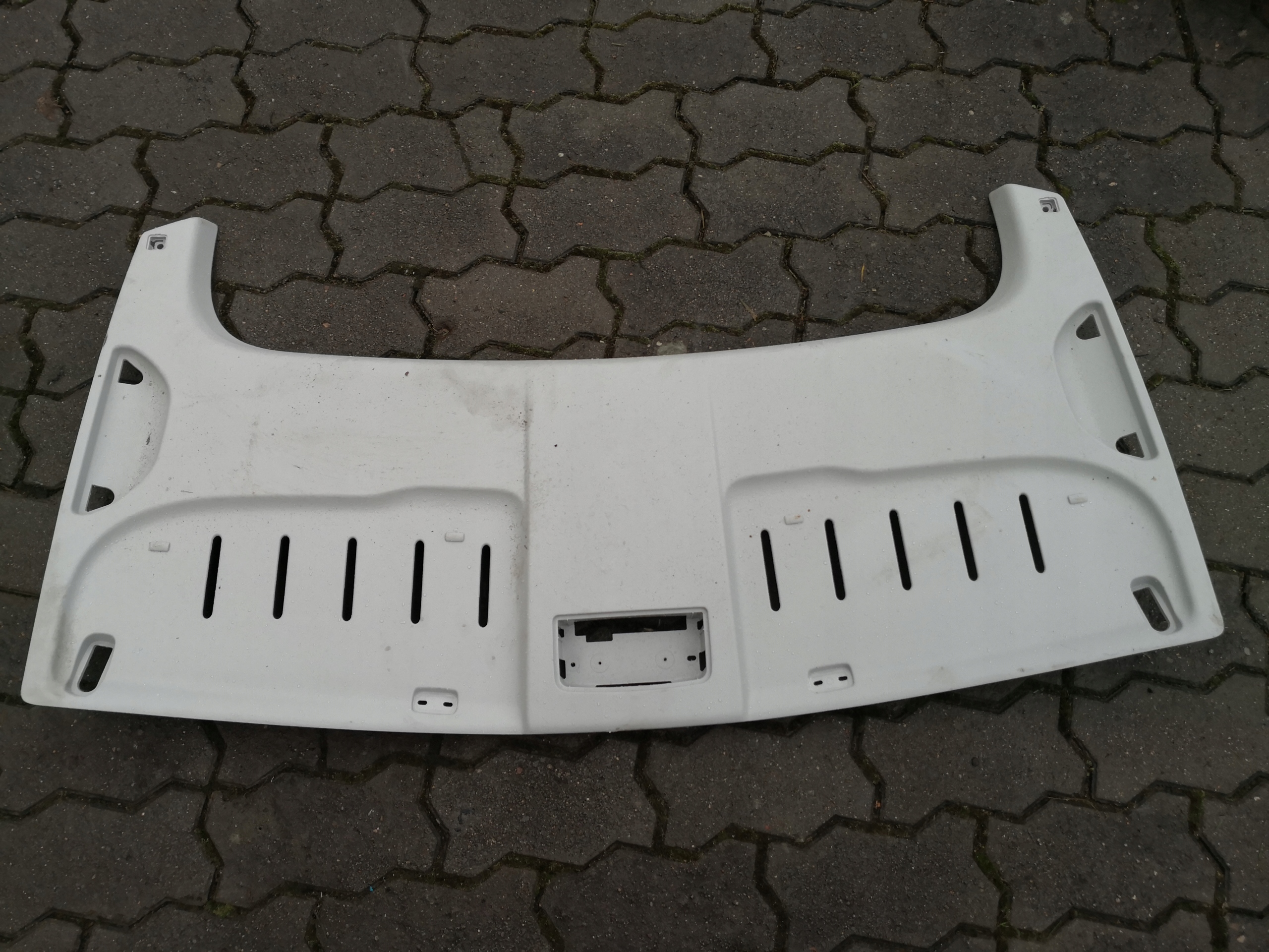 plato střechy VW CADDY III 2K5867705C