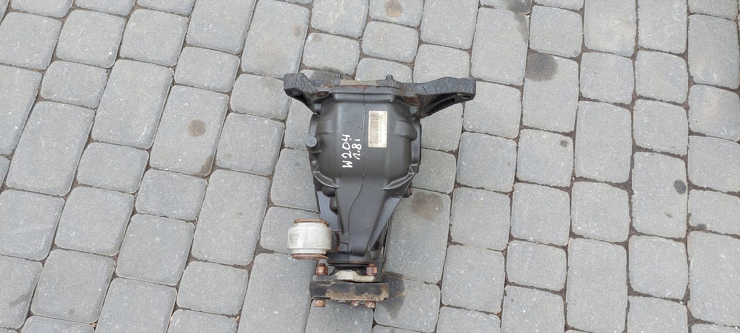 A2033510605 - Задній міст диференціал Mercedes W204 C180