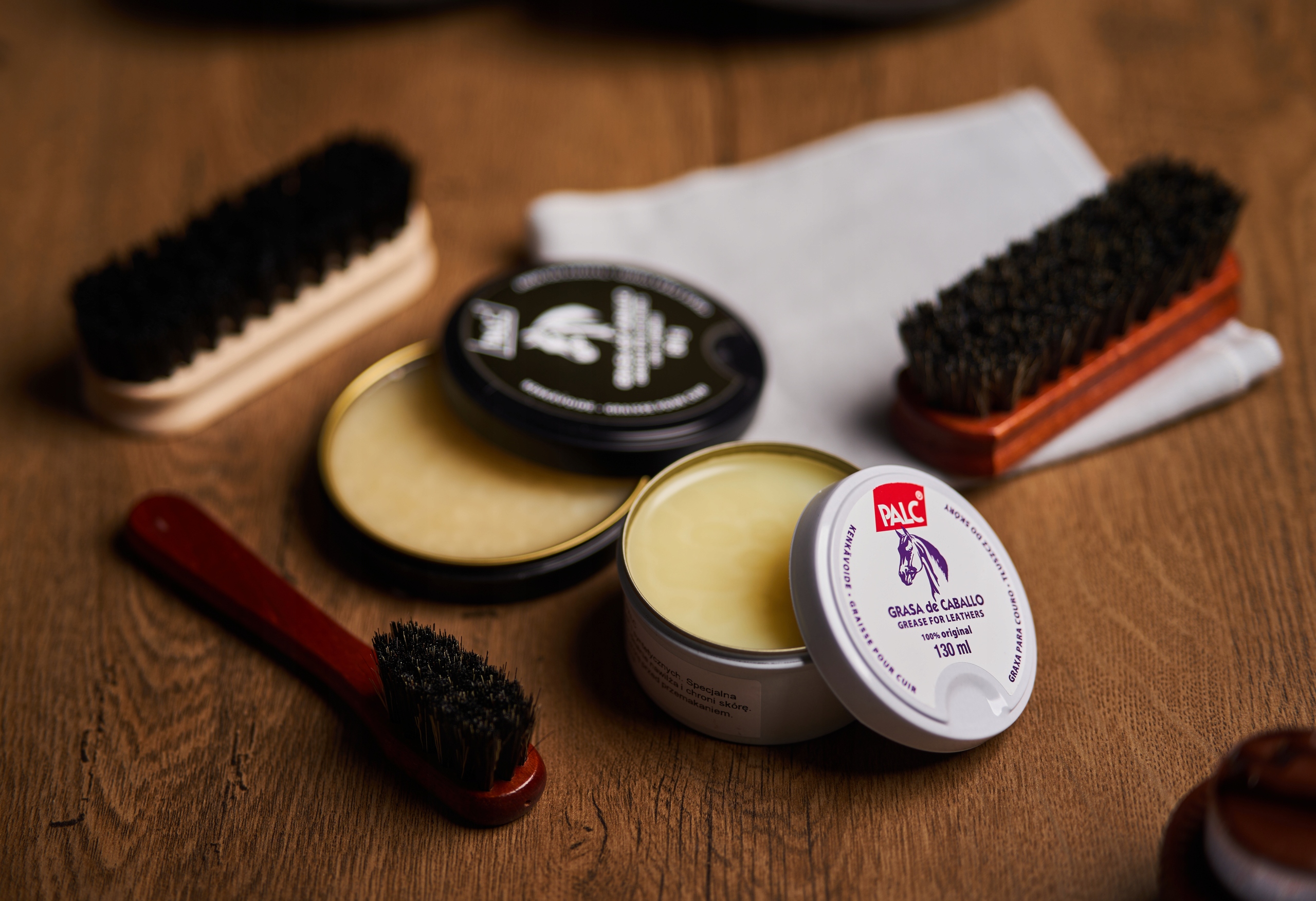 WODOODPORNY TŁUSZCZ IMPREGNACJA OBUWIA 130 ml Nazwa PALC TŁUSZCZ Z WOSKIEM 130ML BEZBARWNY