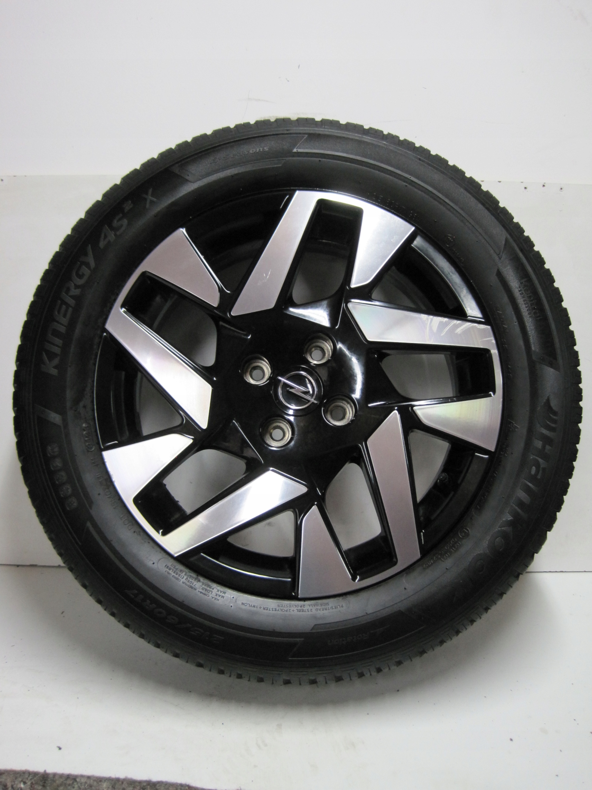 wheels discs tyres OPEL MOKKA B R17 M+S 5mm 6 MM