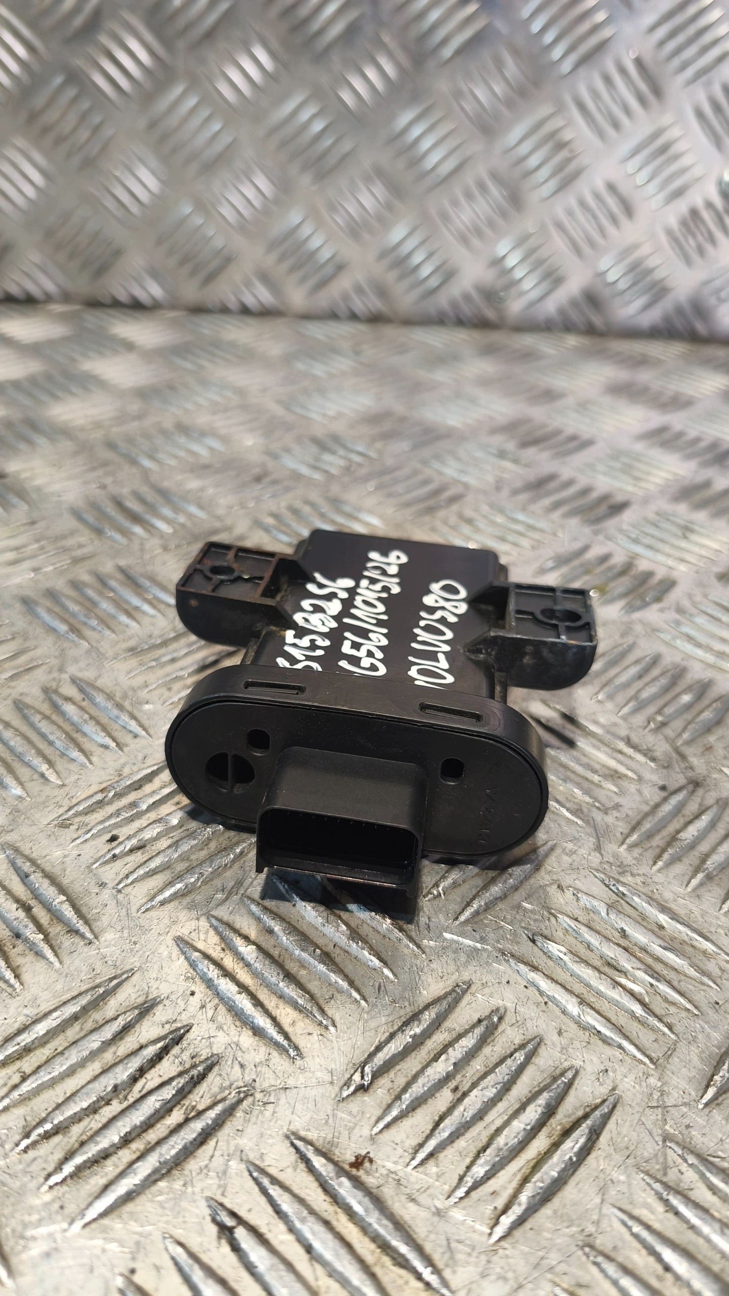 sensor kurvenlicht VOLVO S80 2004r 633.31.909.99E