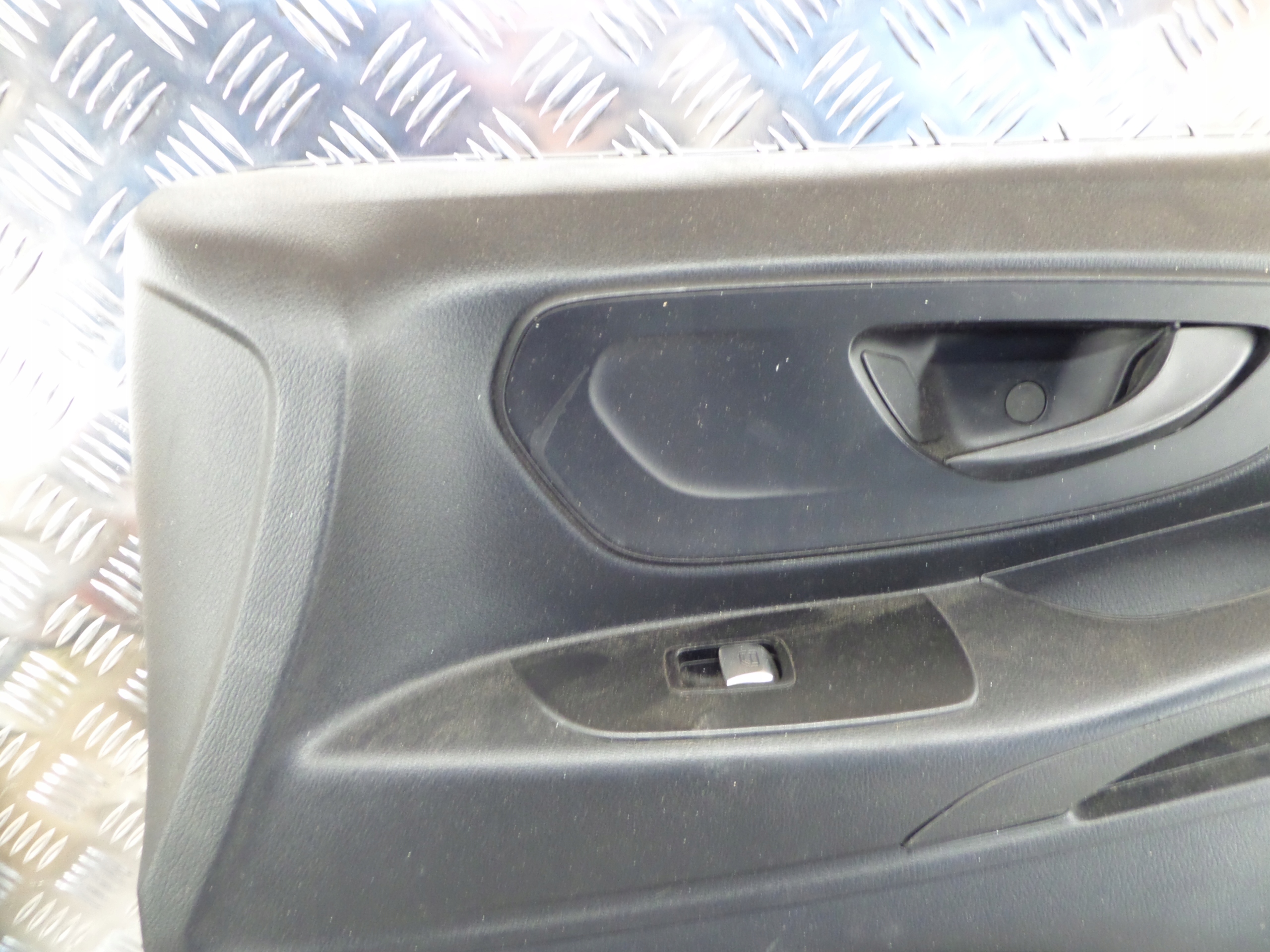 upholstery side right front MERCEDES VITO W447