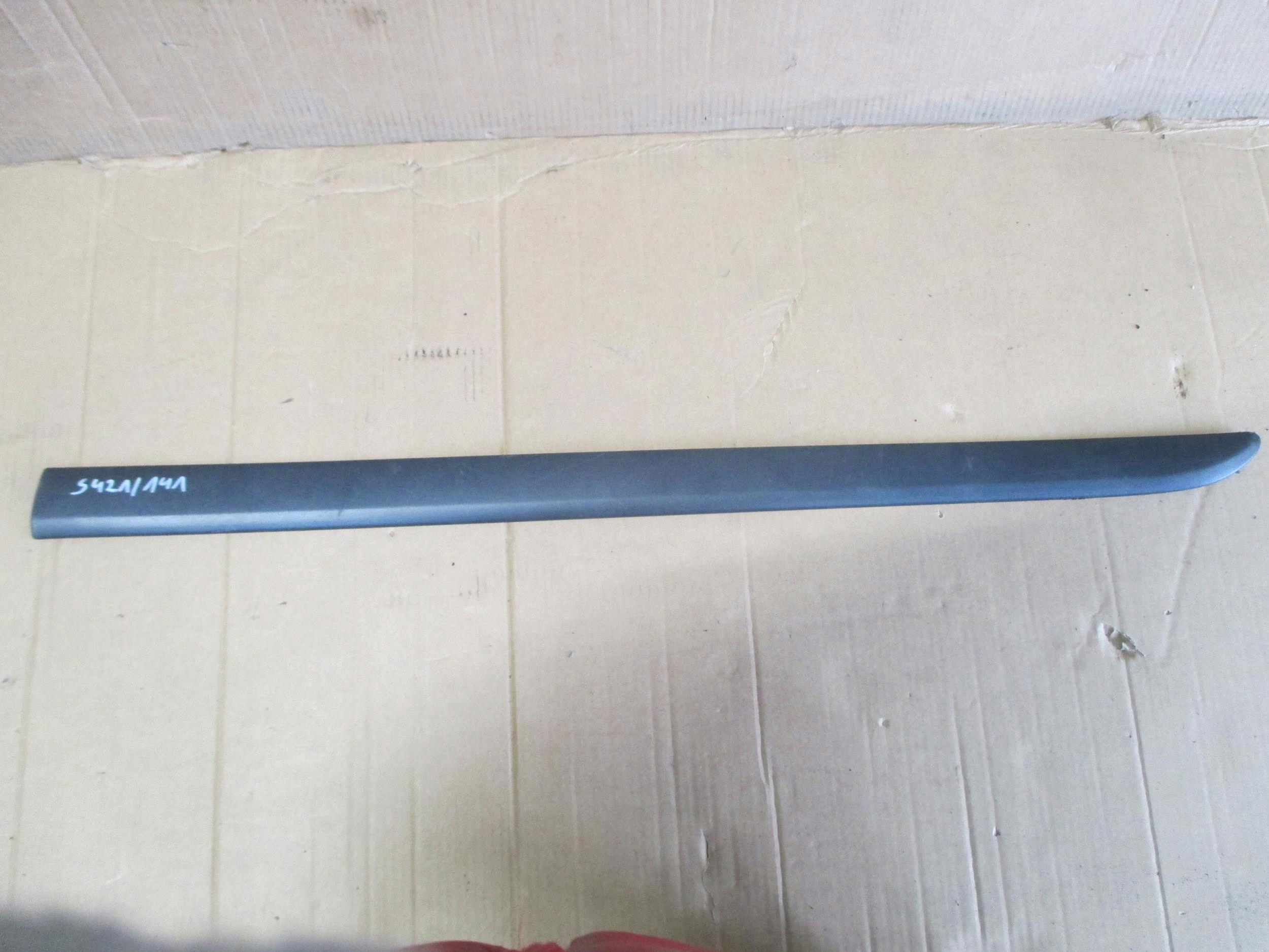 SKODA FABIA III LISTWA DRZWI LEWY PRZÓD 5J6853515