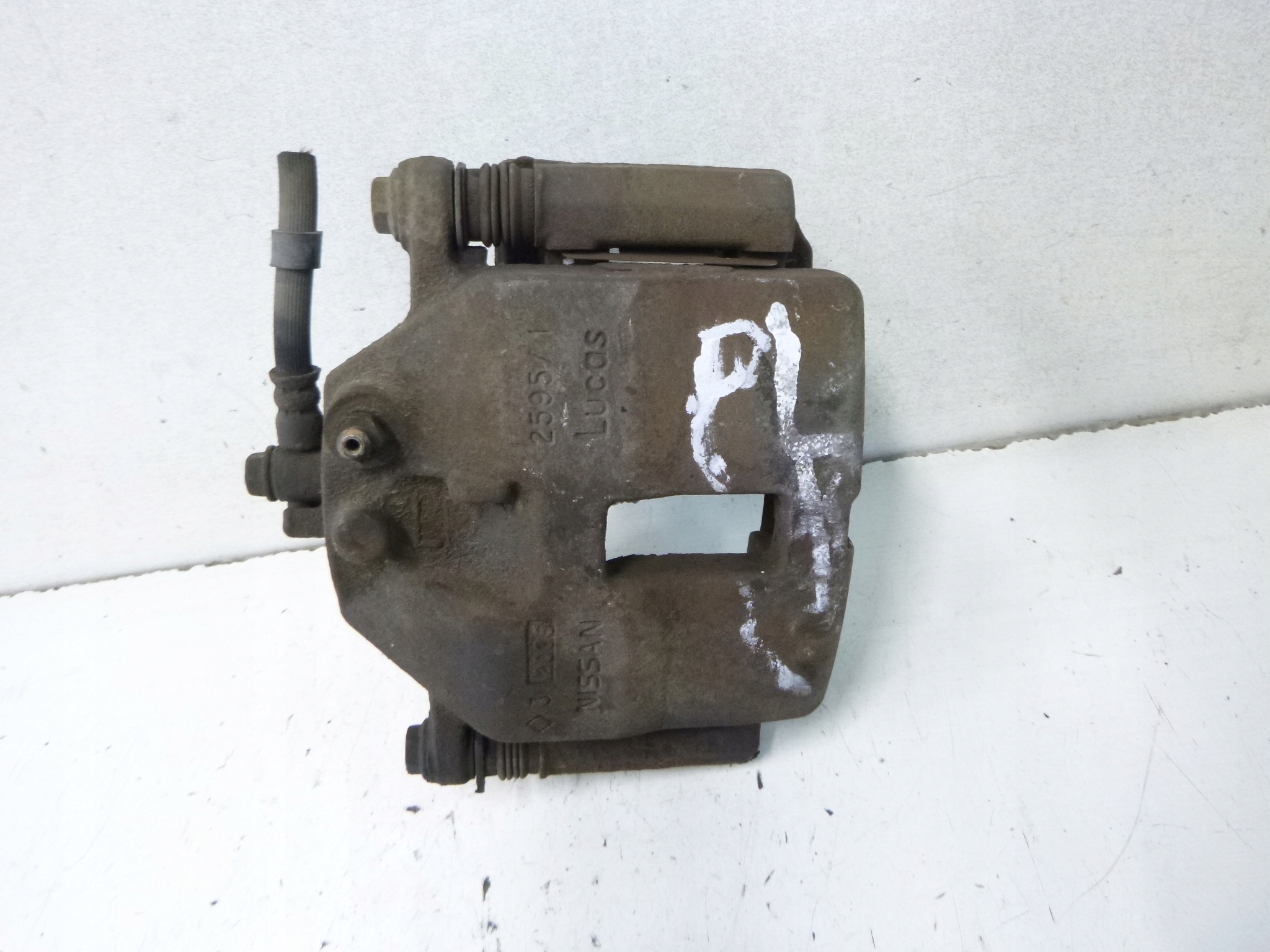 caliper brake front left Nissan Primera P12 1.8 02-07r.