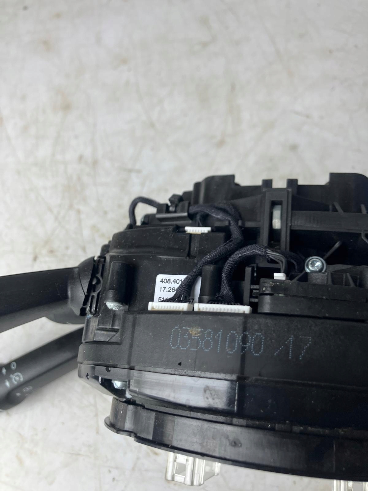 steering wheel levers and controls ring airbag TESLA MODEL S