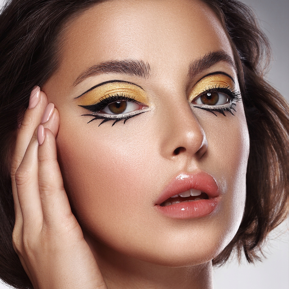 Eveline Cosmetics Variete eyeliner w pisaku Rodzaj w pisaku