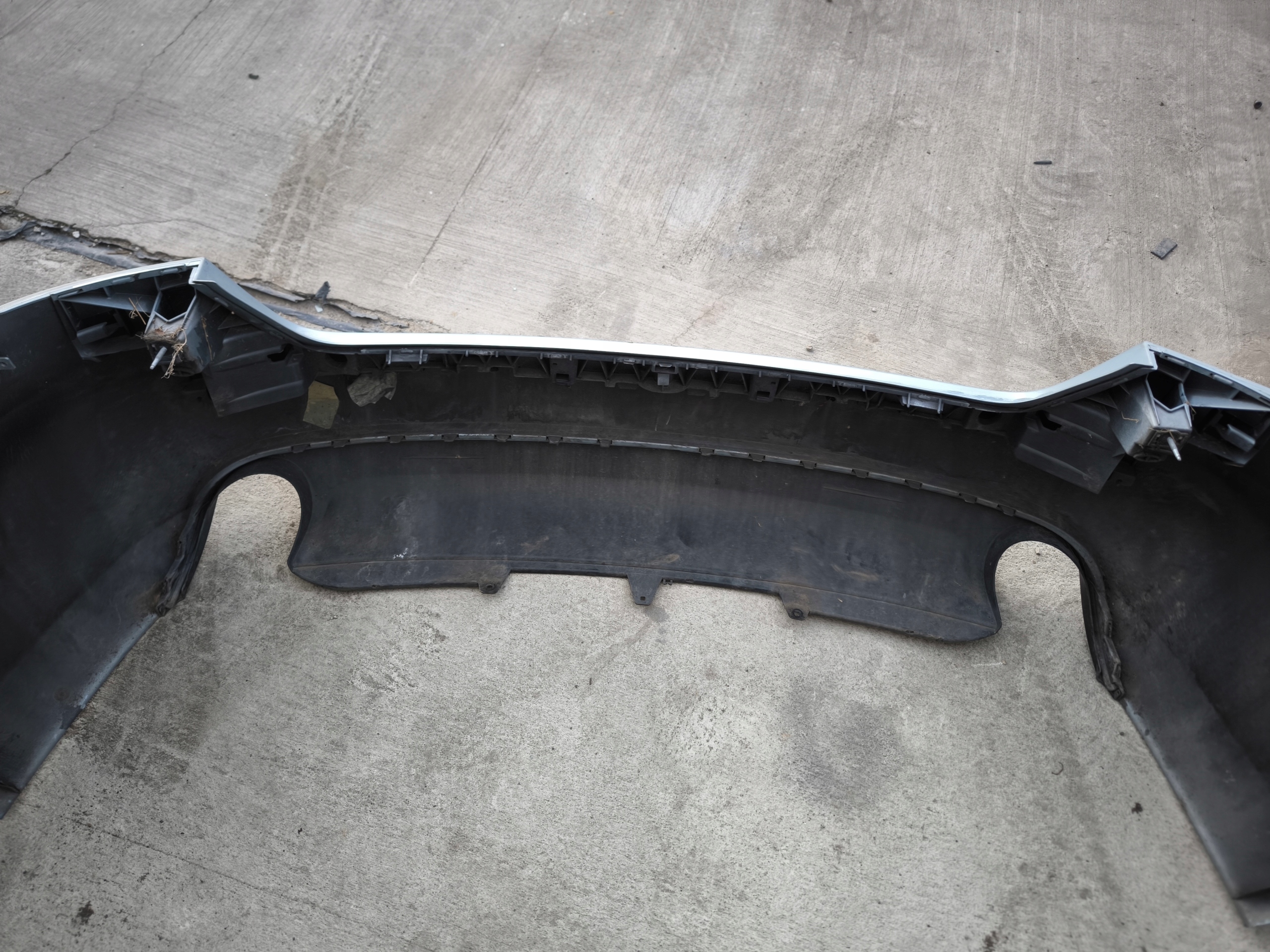 bumper rear part AUDI A4 B8 sedan 2008-2011 PDC DOKLADANE LY5J
