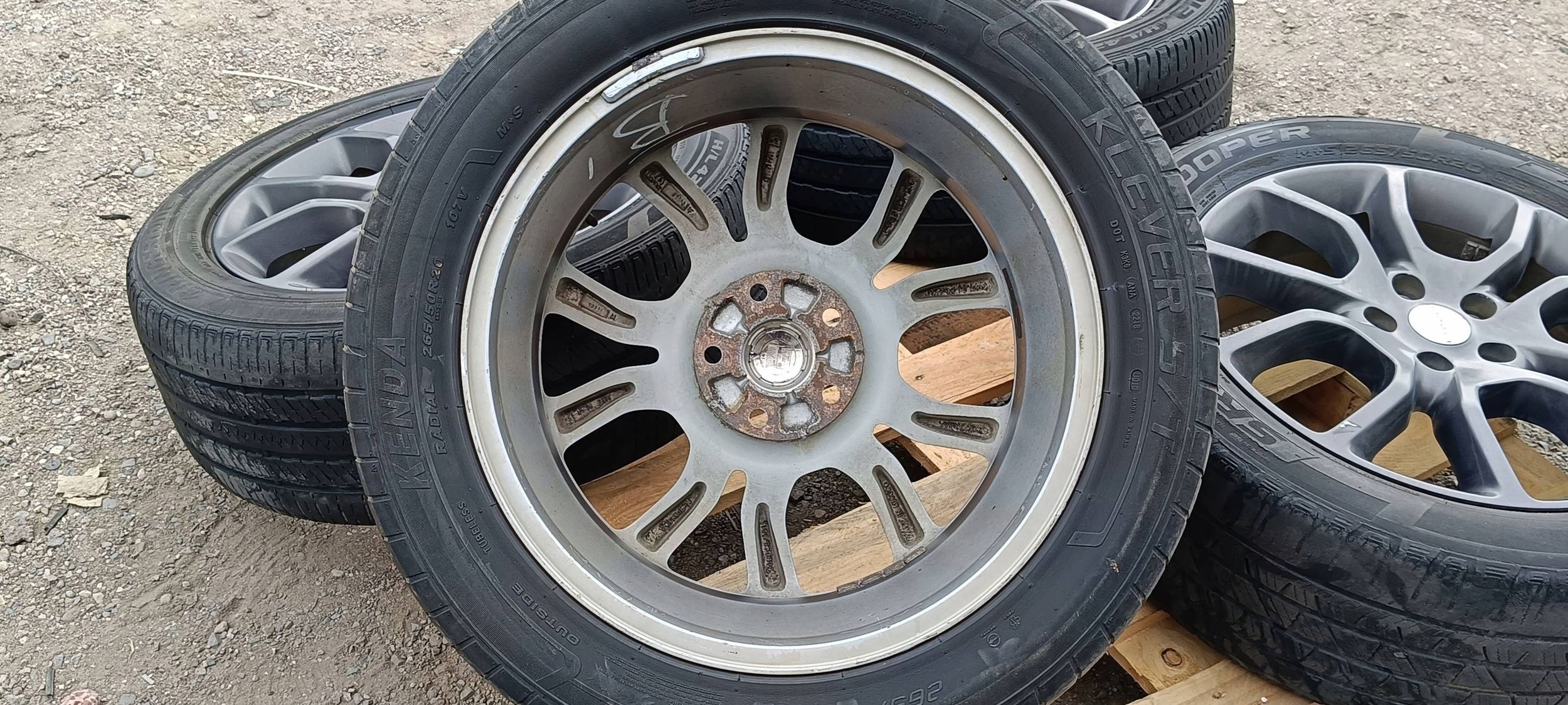 disc discs wheels 20" x 8J 56.4MM 265/50/R20 Dodge Durango 2014