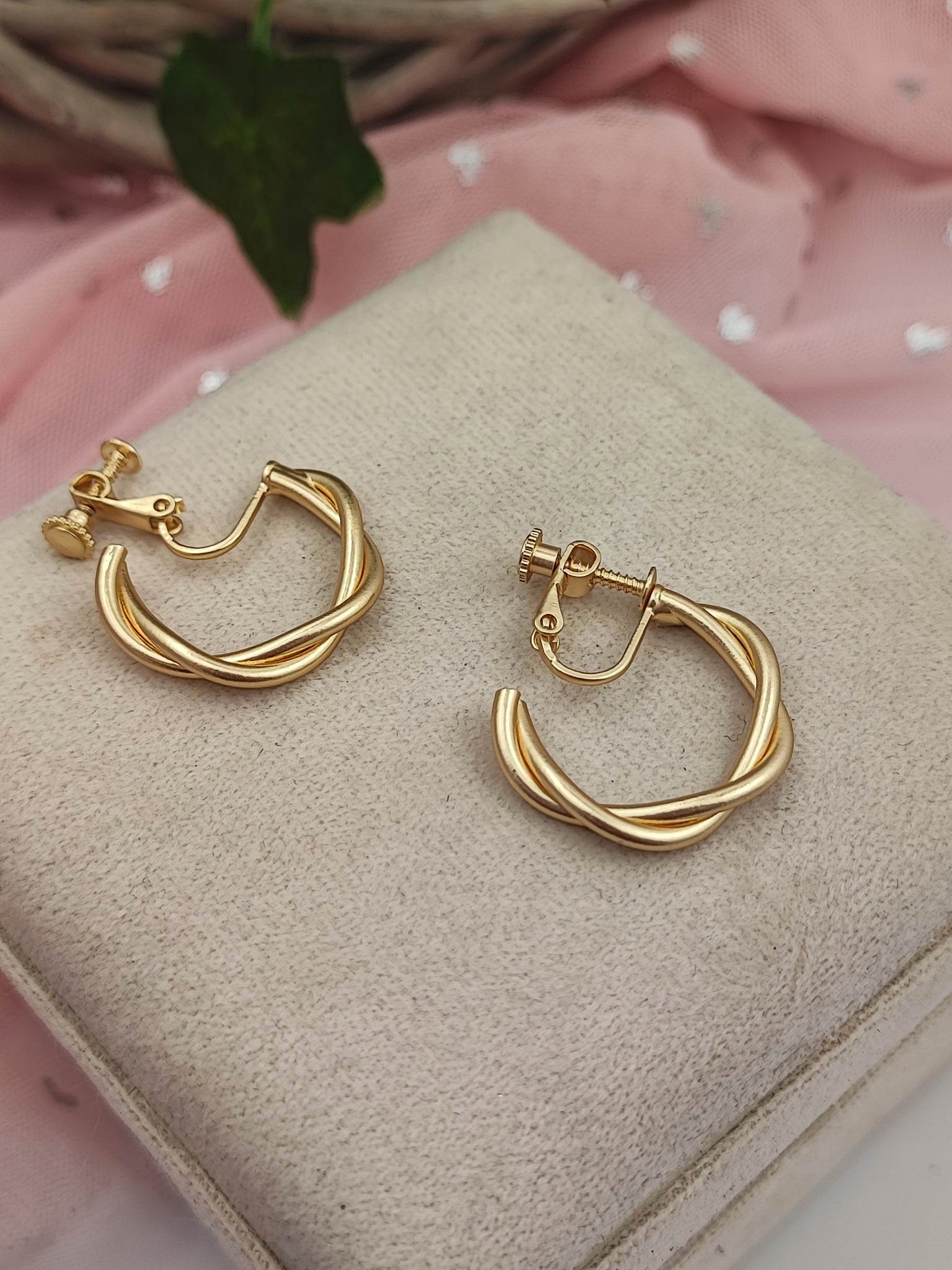 Francuskie klipsy koła złote codzienne nowość c69 Kolekcja klipsy koła, codzienne