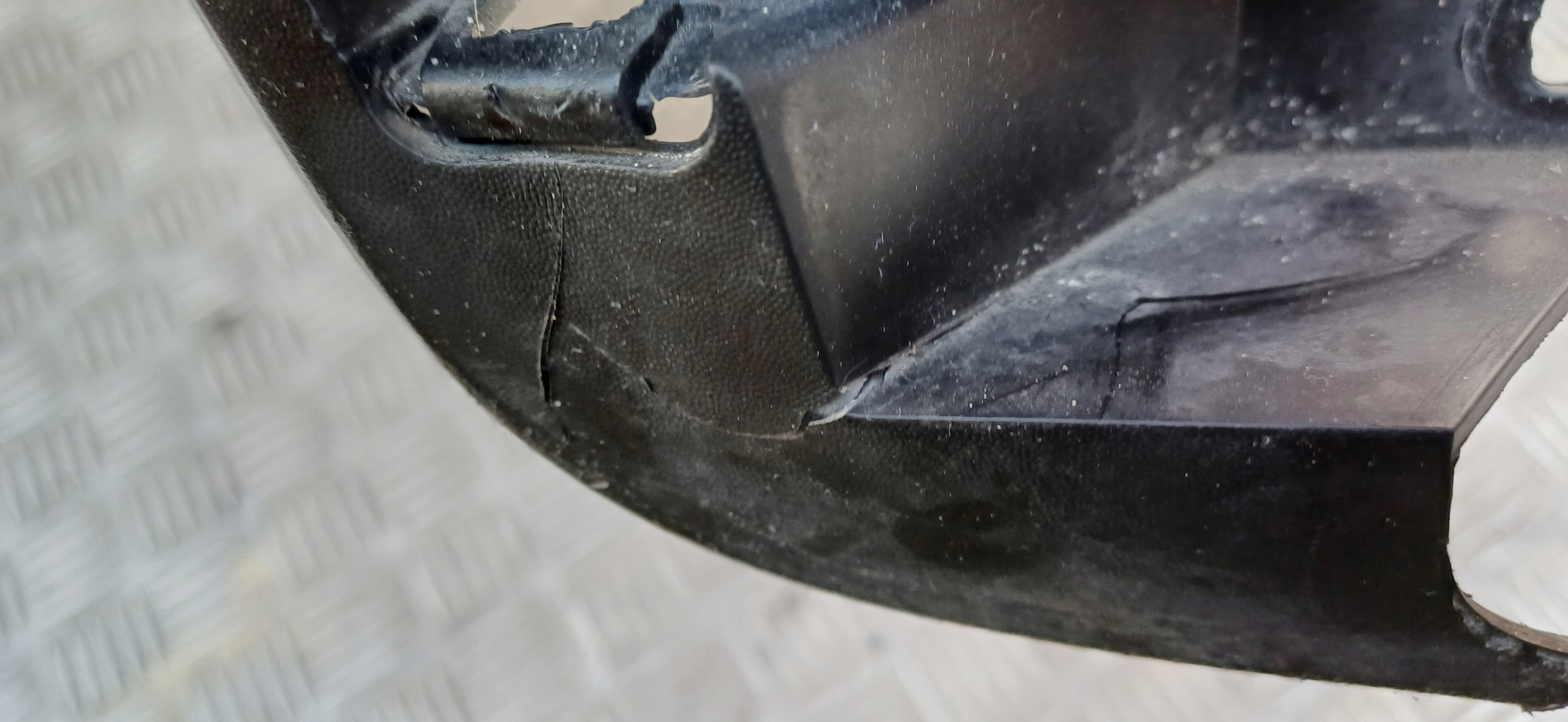 RENAULT TRAFIC III corner left rear part