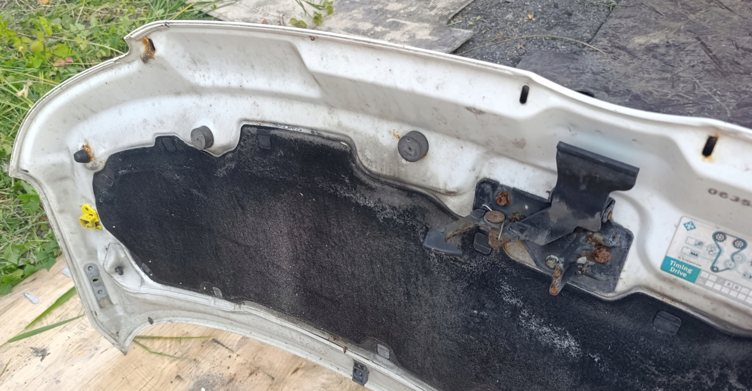 VW T5 bonnet biala