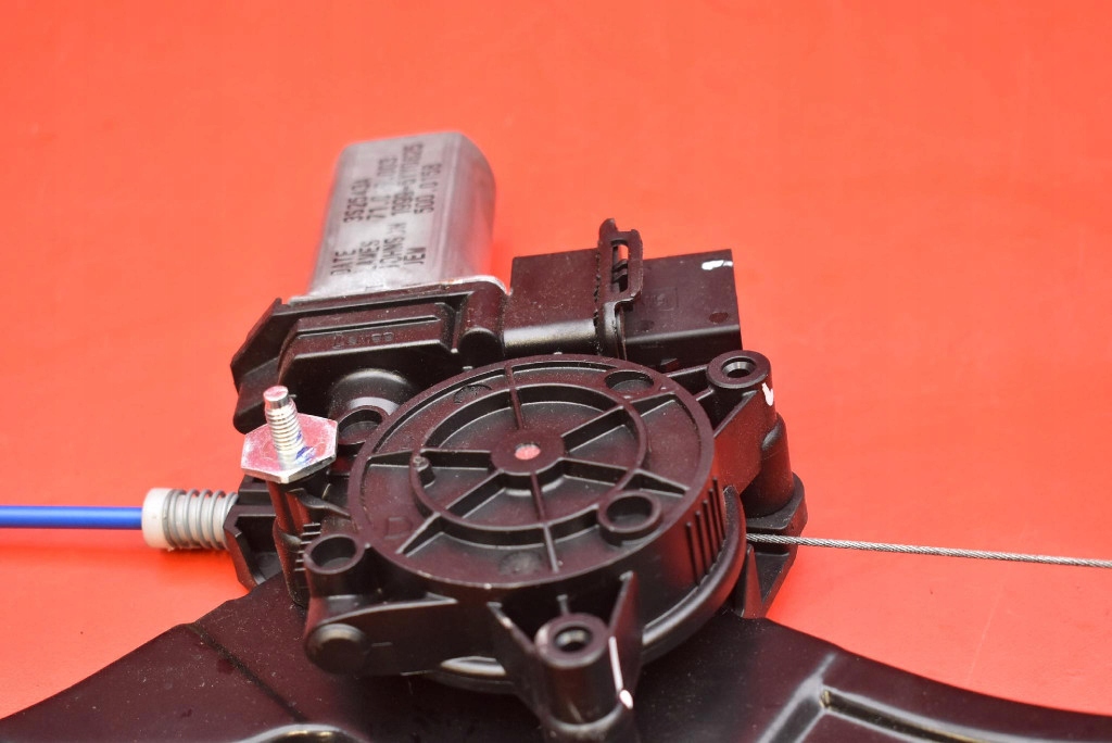 window regulator left front EU 2579947 BMW F46 GRAN TOURER 18-21