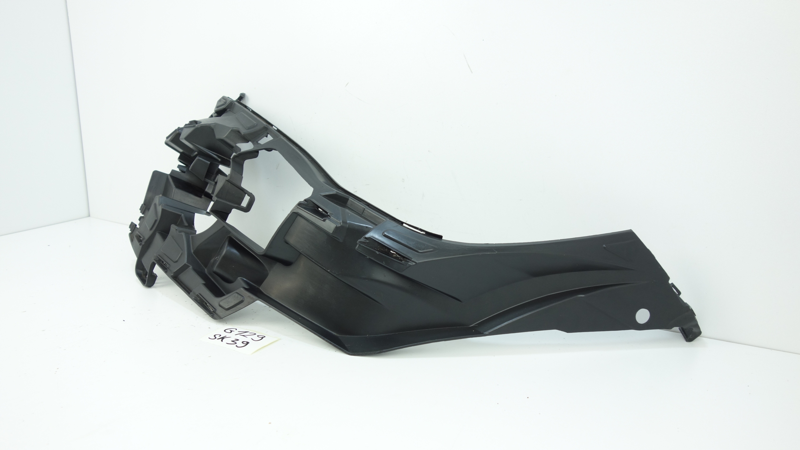 BMW X5 F15 2013- support holder of a bumper left front 7303095