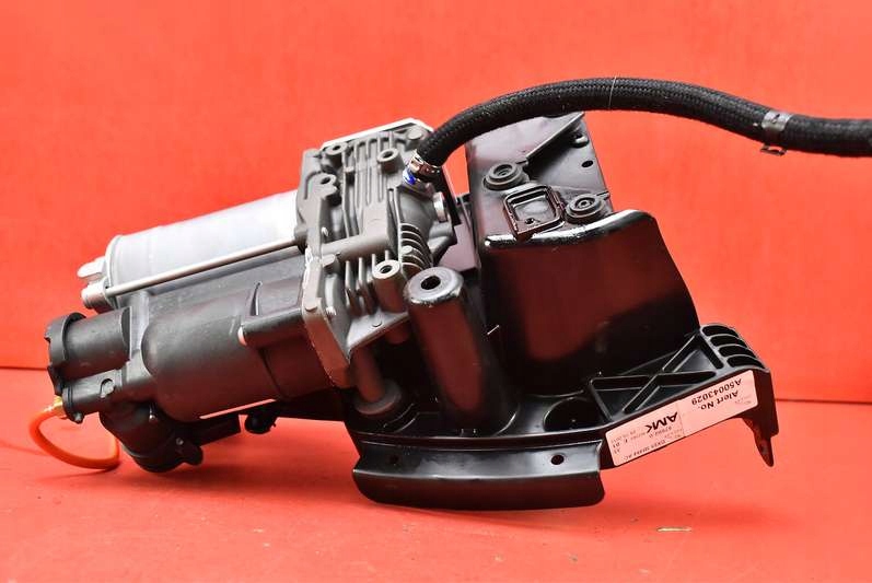 pump compressor; springing DX233B484AC AMK JAGUAR XF X250 2.2 TD 200 KM