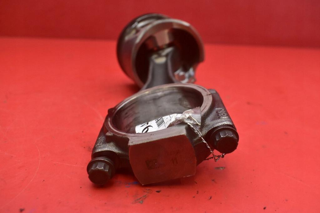piston connecting rod BKD VW GOLF 5 V plus 2.0 TDI 140 KM 03-09