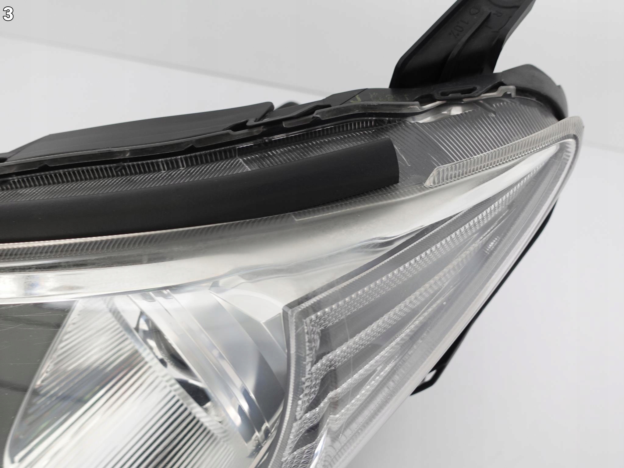 TOYOTA RAV4 IV 13-15 HB3 ZWYKLA+LED left light EU