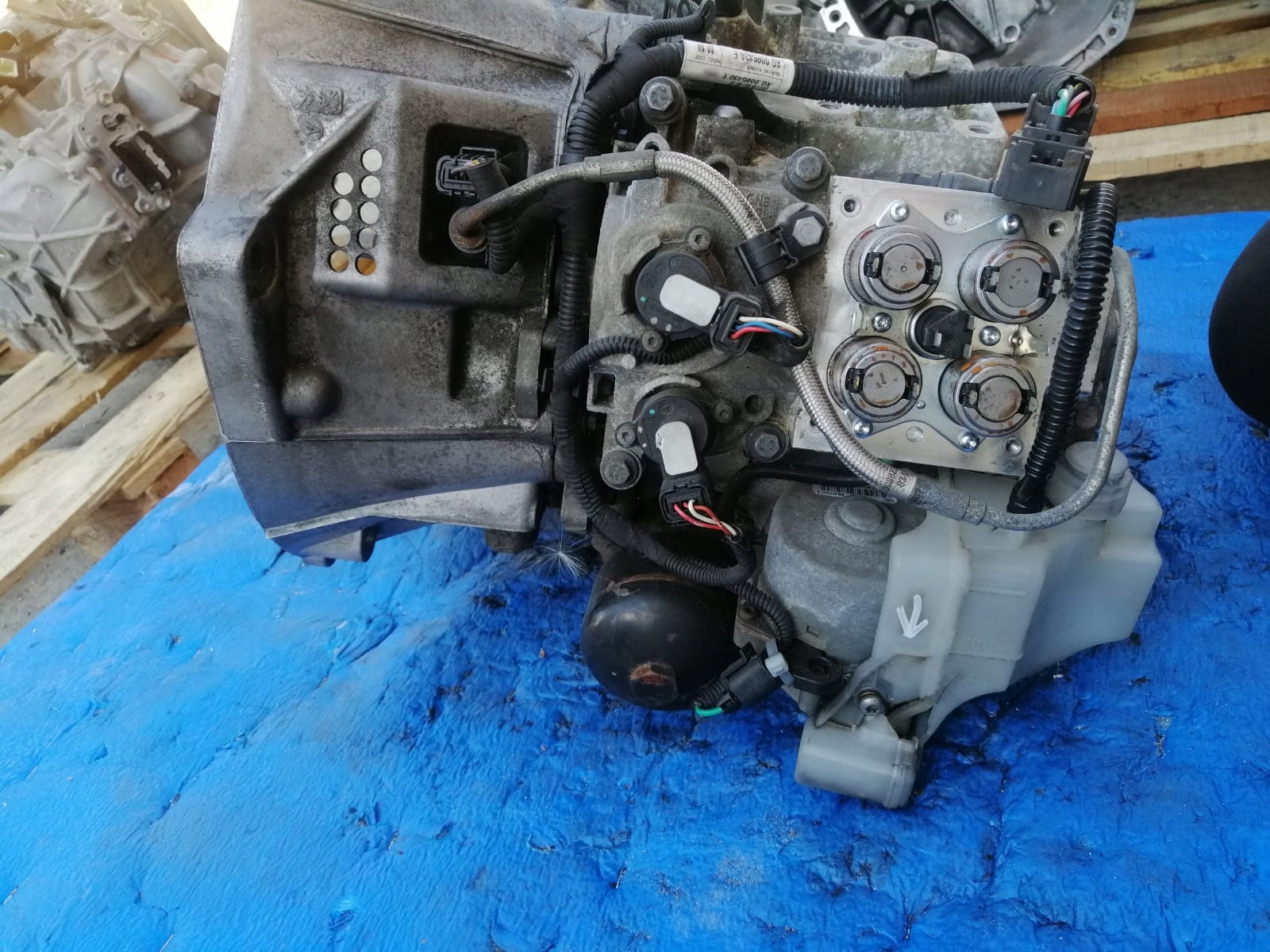 Getriebe CITROEN C4 1.6 HDI 20DS84 145 tys km
