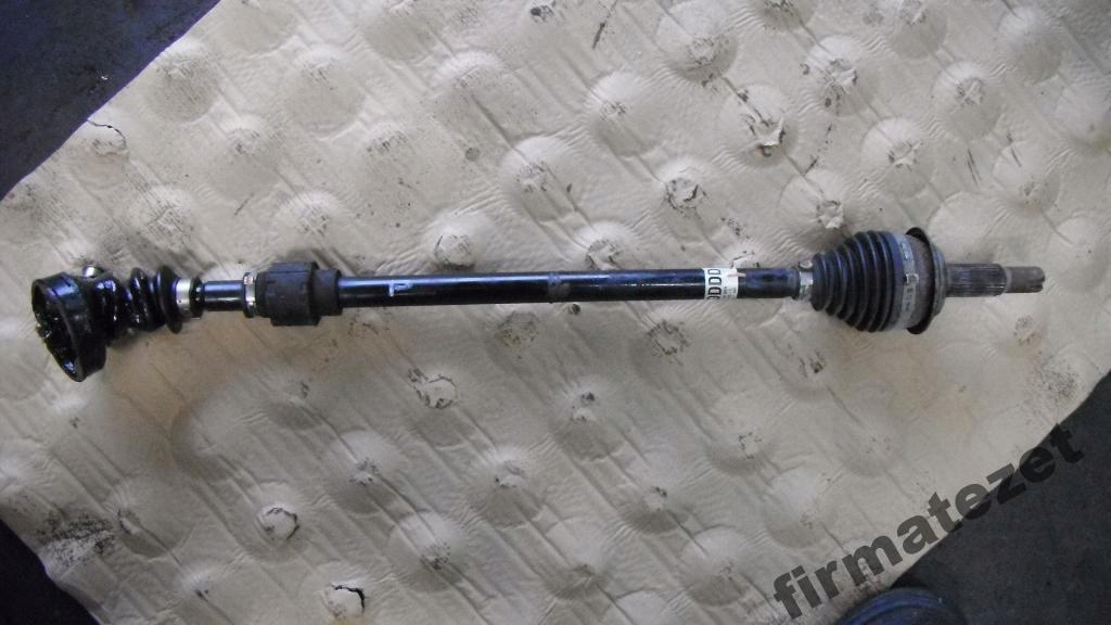 TOYOTA YARIS 2 II 1.3 PÓŁOŚ PRAWA 43410-0D170-C