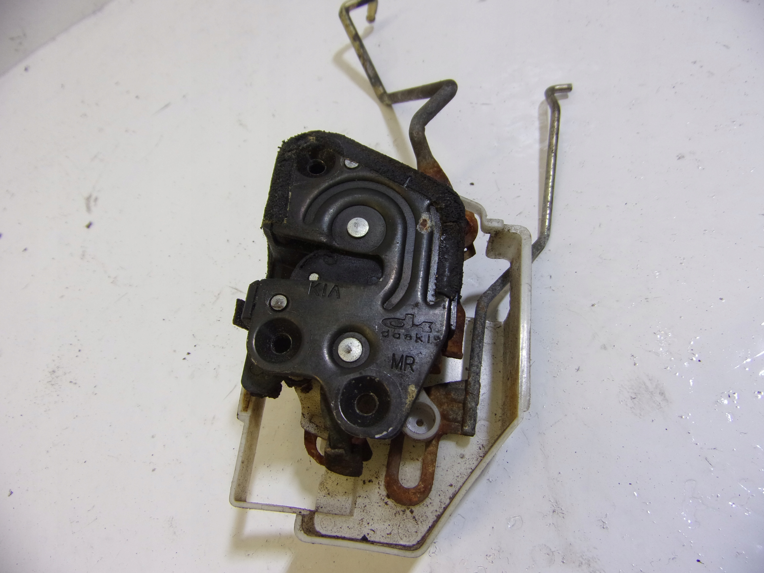 lock door right front KIA MAGNETIS