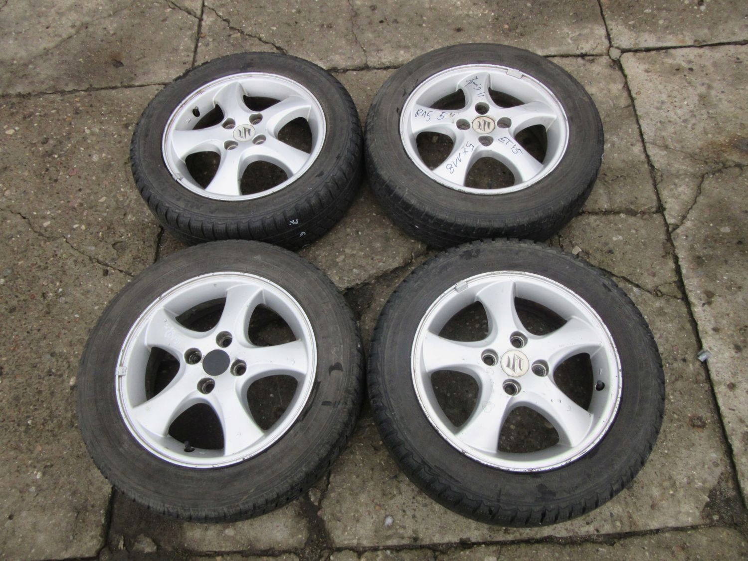 Suzuki SX4 06 колеса легкосплавные колпачки R15 KPL