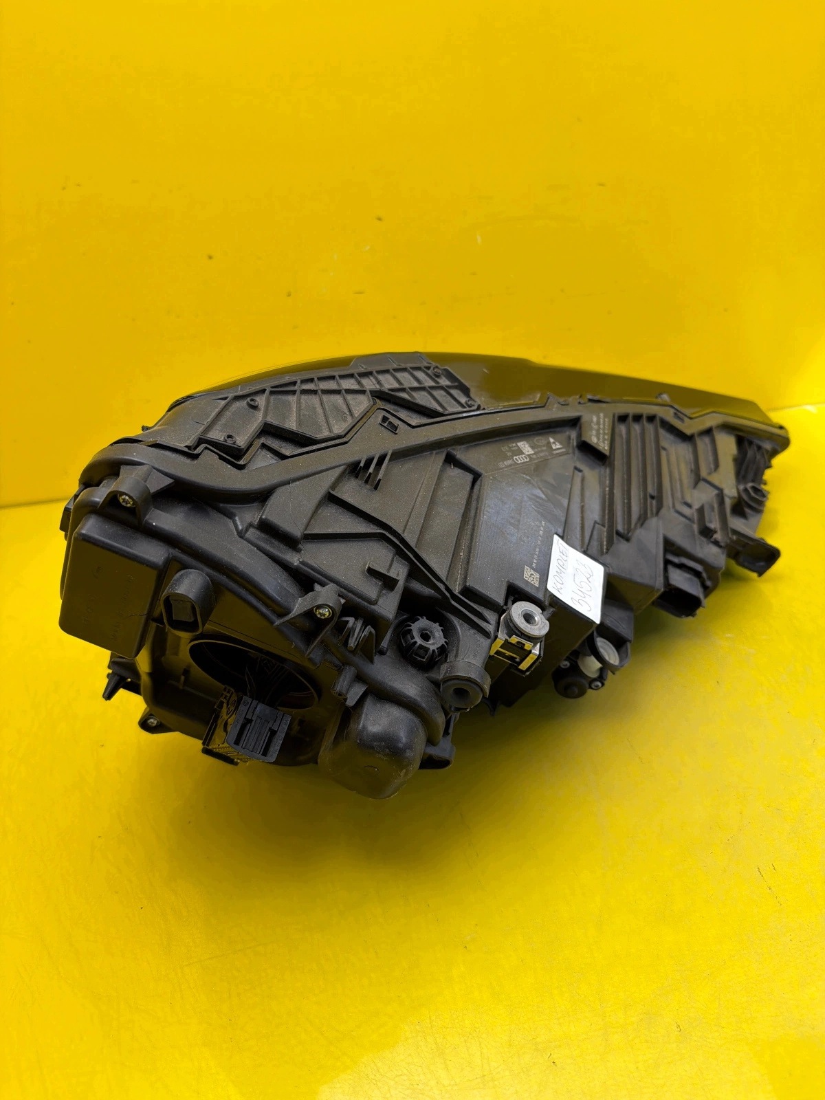 light left right front Audi Q8 4M8 Full Led 4M8941033 4M8941034