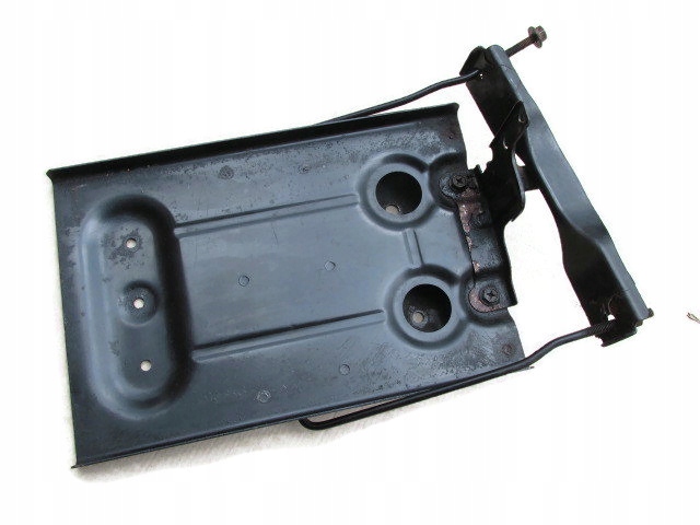 Grand Vitara II 2.4 benzyna Podstawa akumulatora