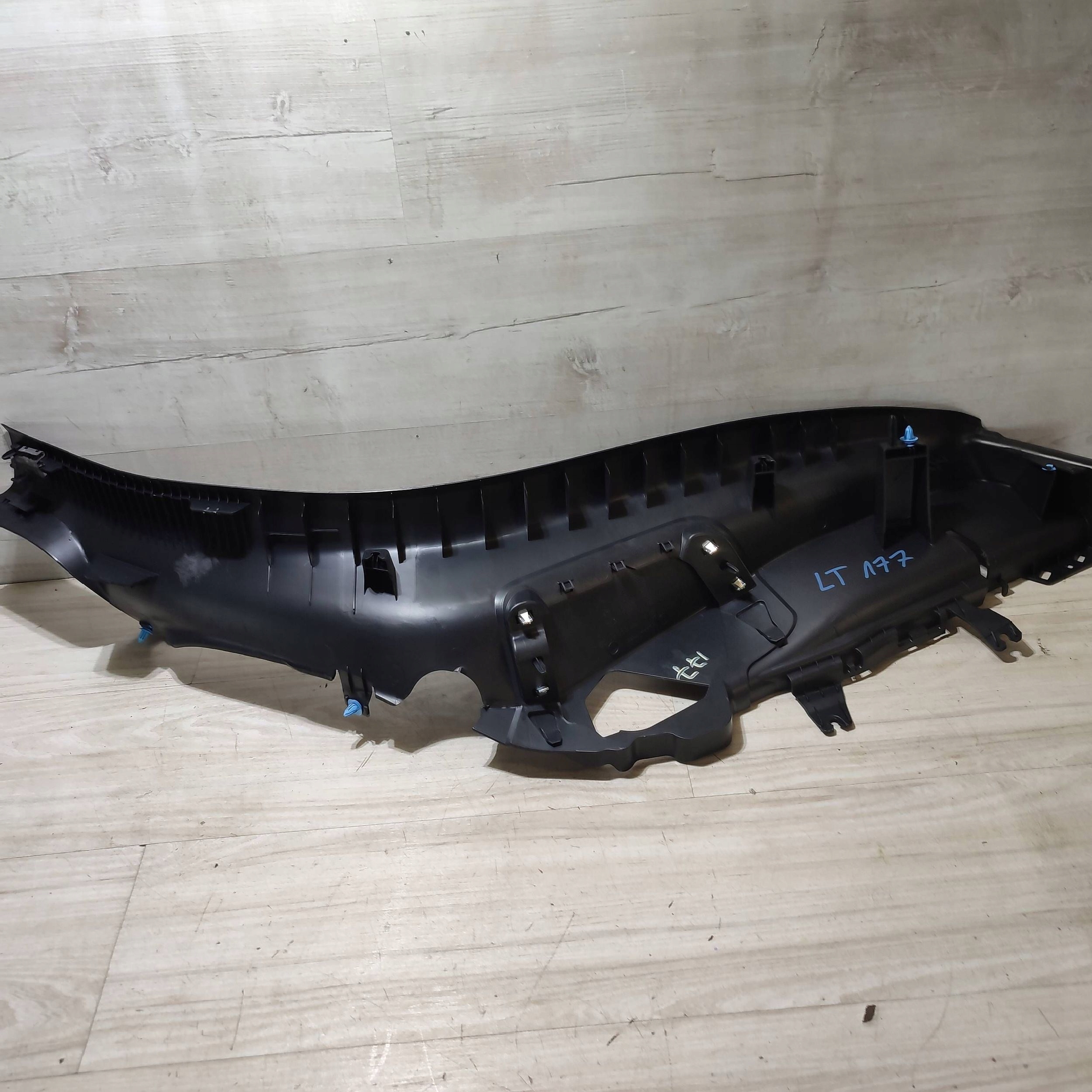 cap threshold rear rear part side left Mercedes-Benz A W177 A1776900102