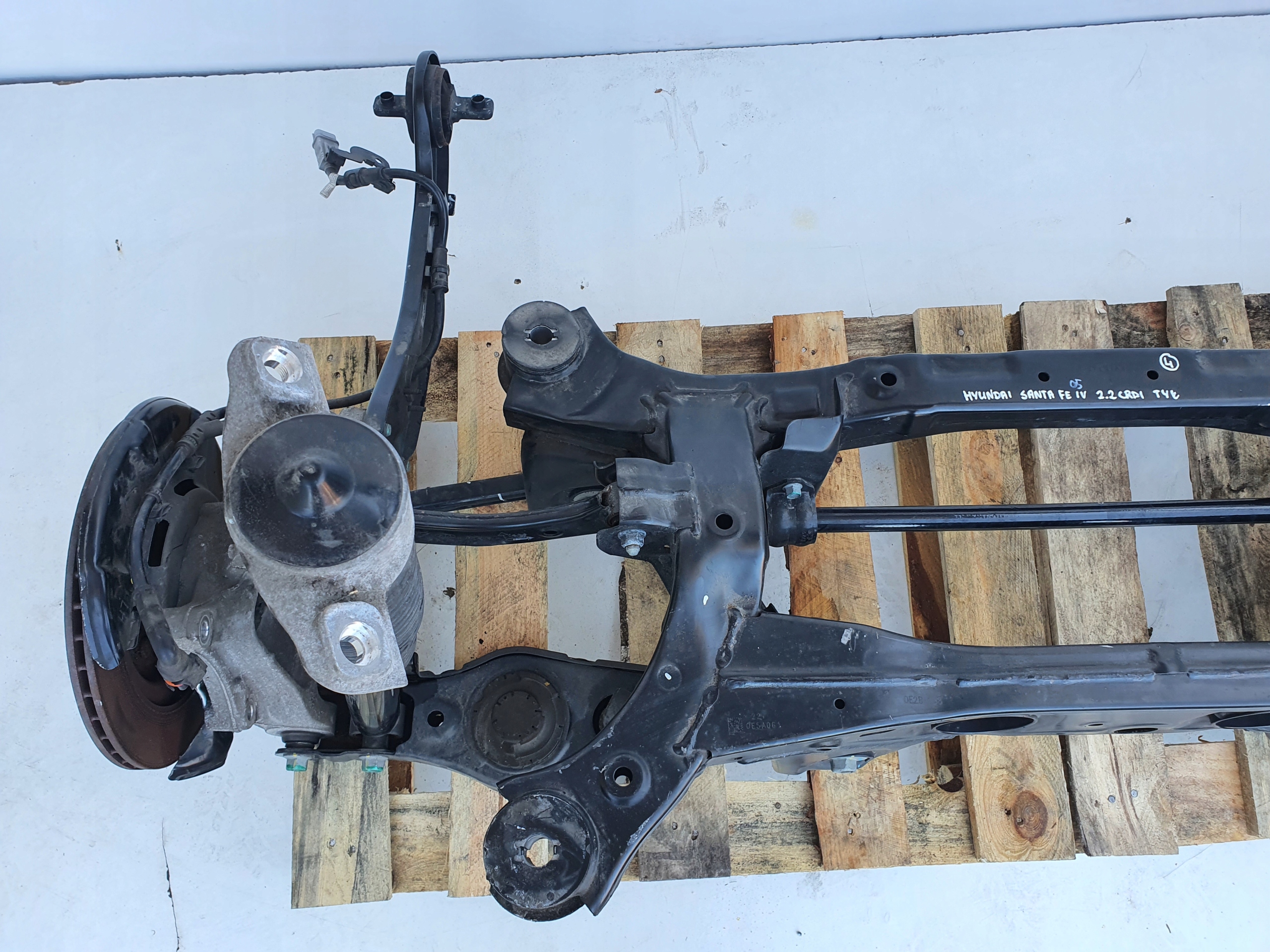 Hyundai Santa Fe IV 2.2 CRDI TYLNE ZAWIESZENIE TYŁ Producent części Hyundai OE