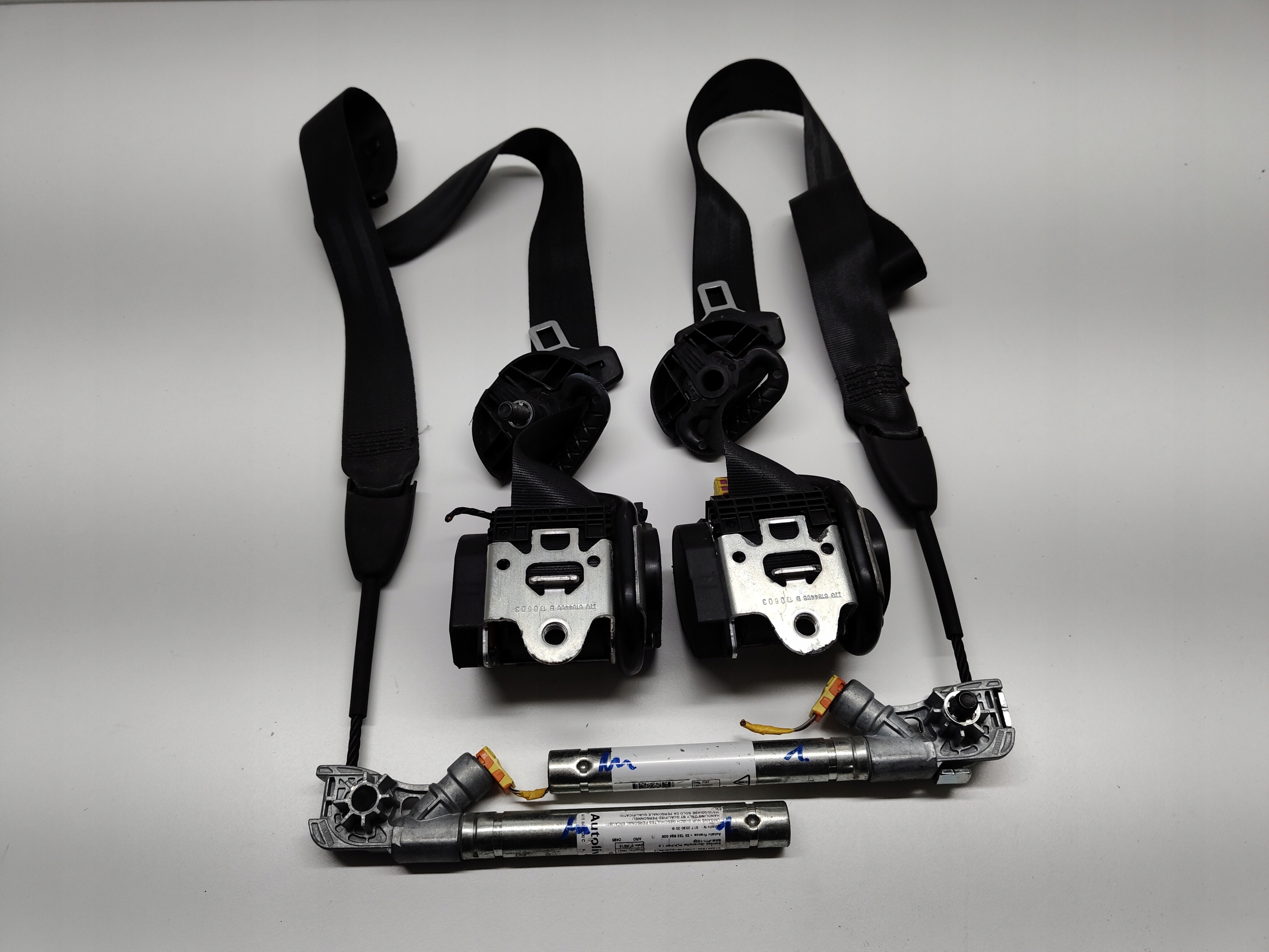 lancia YPSILON ремень безопасности перед Передний оригинал