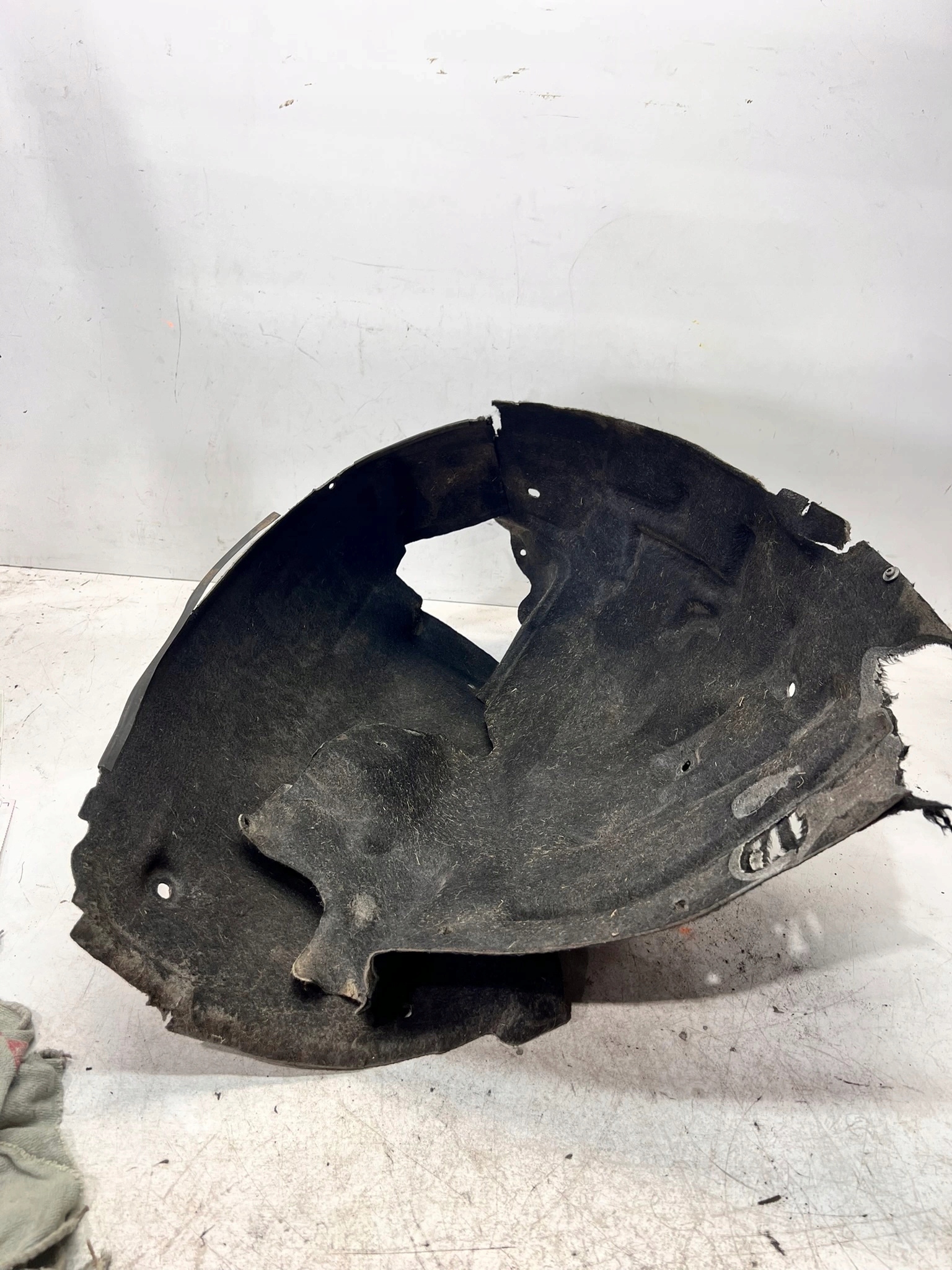 mudguard MATERIAOWE right front AUDI A4 B8 ALLRAOD 8K9821172B