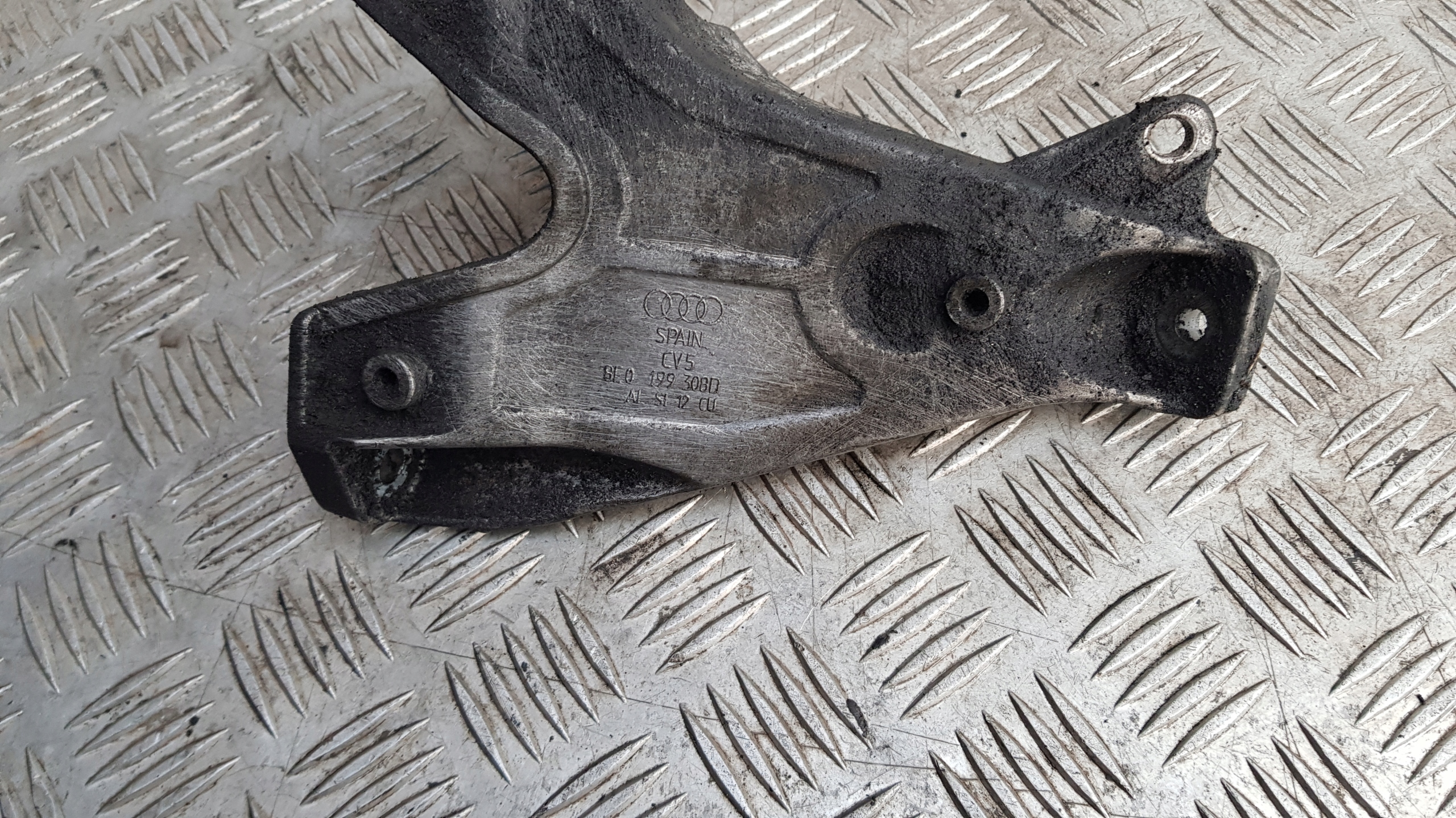 AUDI A4 B6 1.9 TDI engine mount airbags right 8E0199308D
