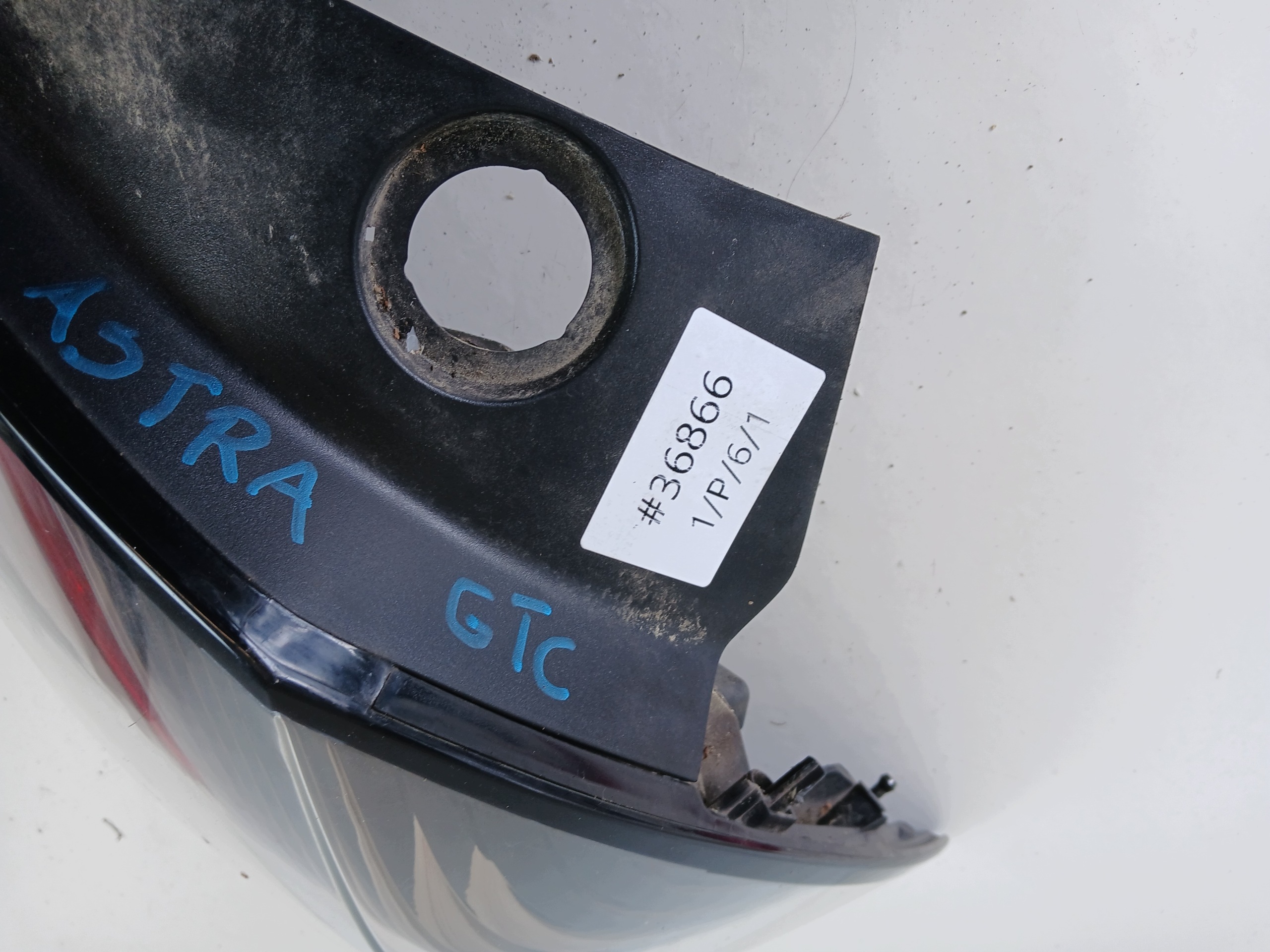 OPEL ASTRA III H HB light right rear part GTC