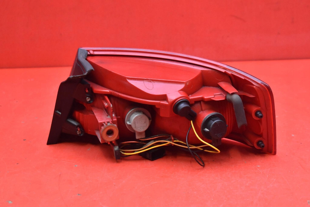 light left rear part rear 8T0945095 AUDI A5 8T COUPE 07-11