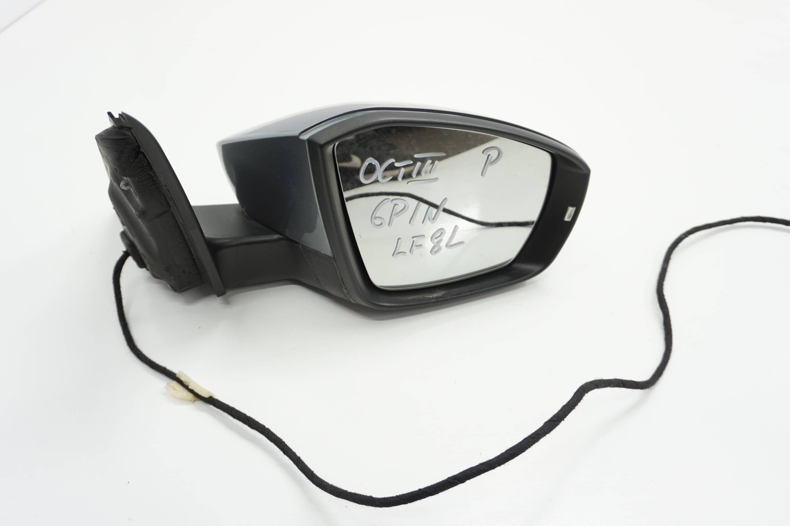 OCTAVIA III LUSTERKO PRAWE 6PIN LF8L ANGIELSKIE