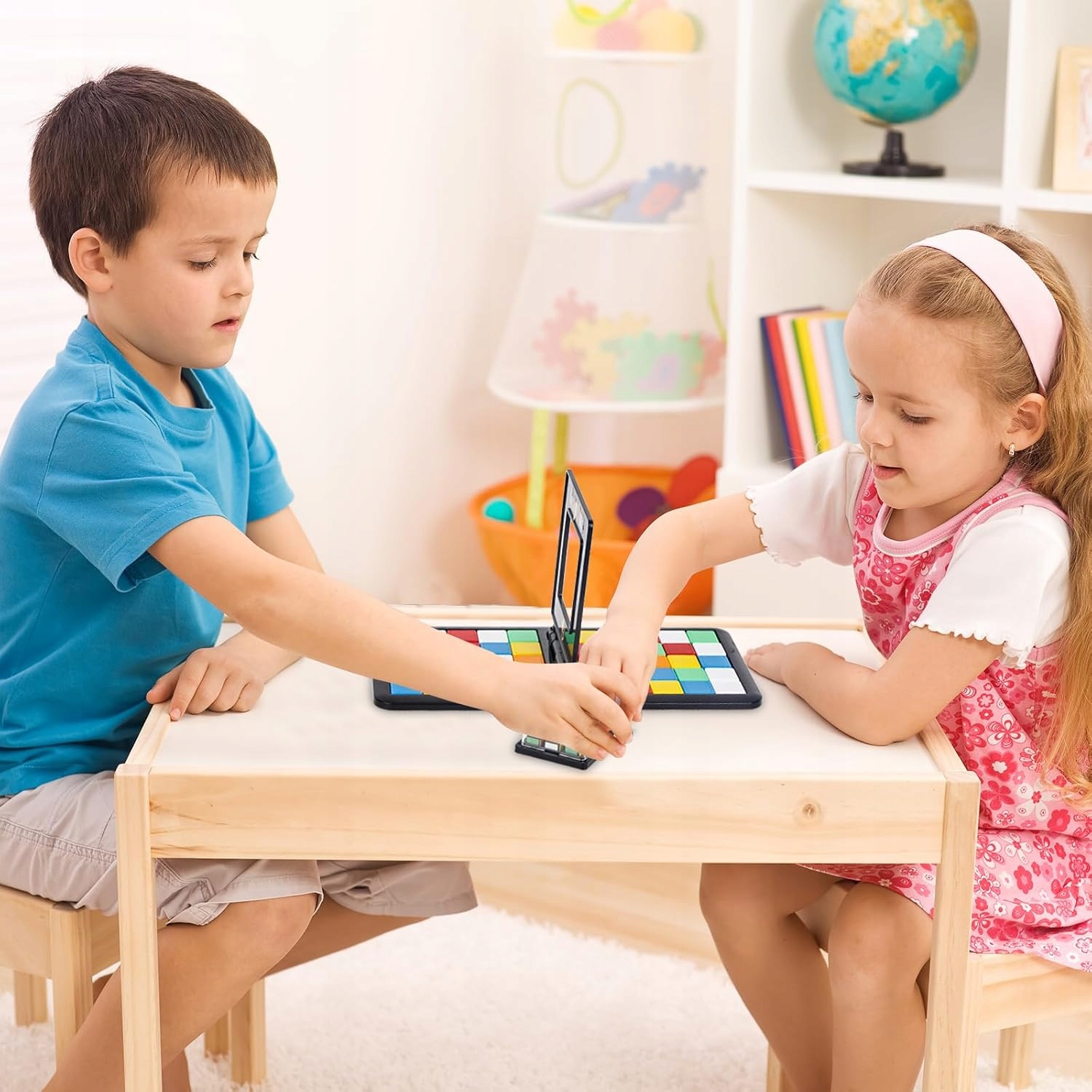 GRA LOGICZNA MAGIC BLOCK MAGICZNA KOSTKA KWADRAT Wiek gracza 5-7 lat 8-11 lat 12-14 lat 15-18 lat 18+