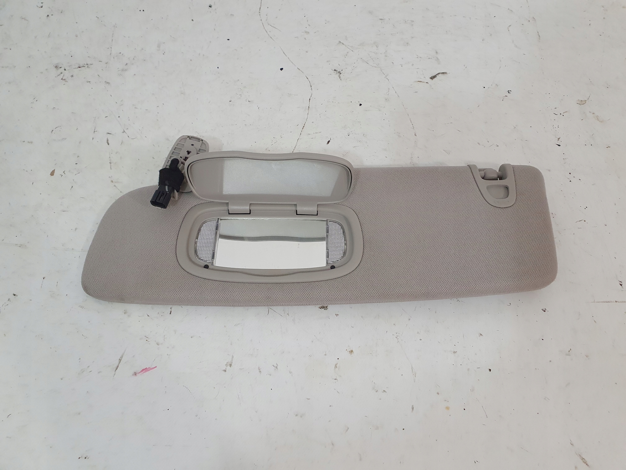 CHRYSLER PACIFICA II 16- cover PRZECIWSLONECZNA visor left PILOT