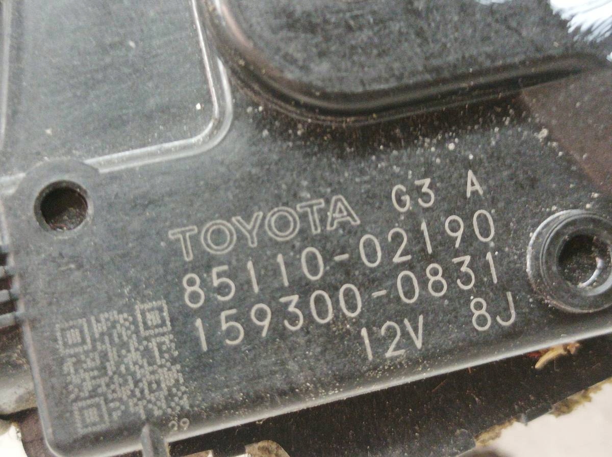 wiper mechanism front 8511002190 Toyota Auris and (2006-2012)