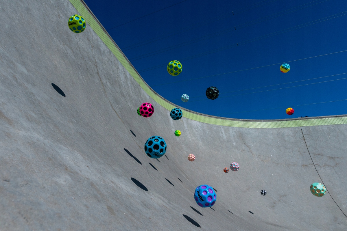 Piłeczka Waboba Gradient Moon Rainbow Rodzaj Gumowe