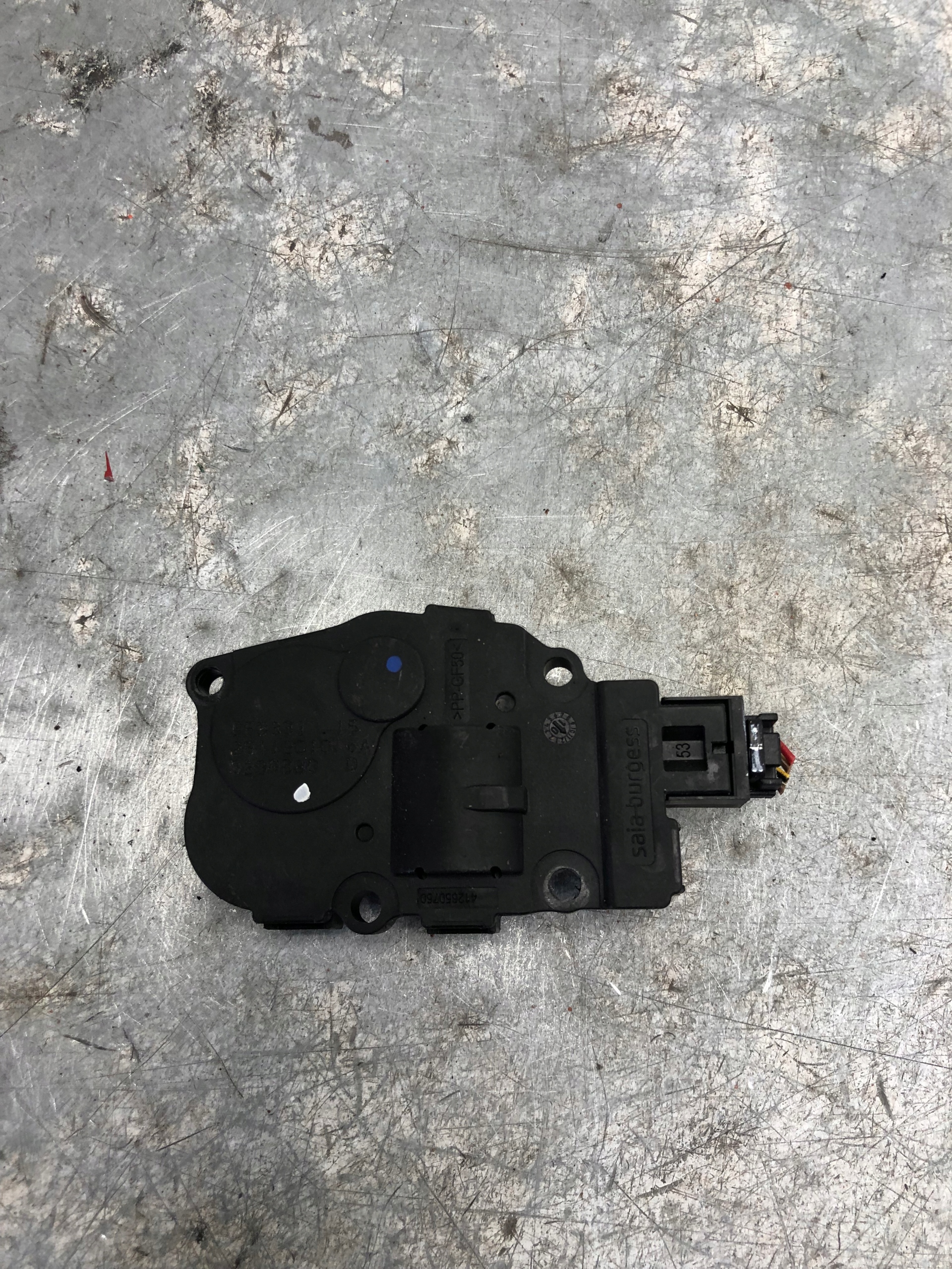 motorek topení BEHR EFB331