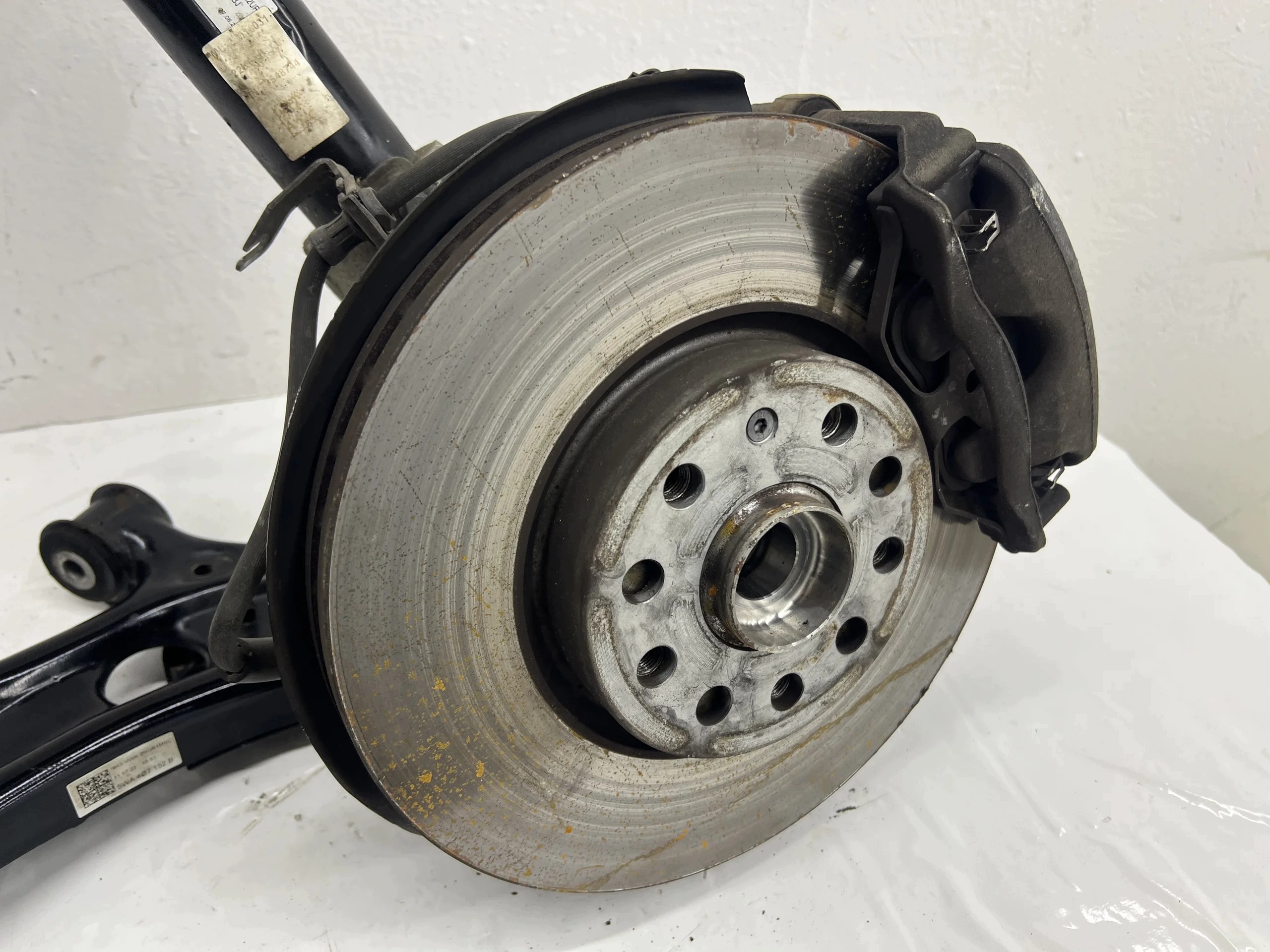 VW GOLF 8 VIII sususpension shock absorber swing right front 5WA407258A