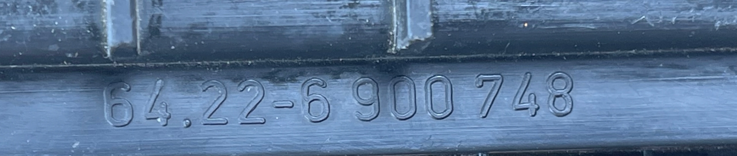 BMW 1 E82 E88 grid WENTYLACYJNA boot 6900748