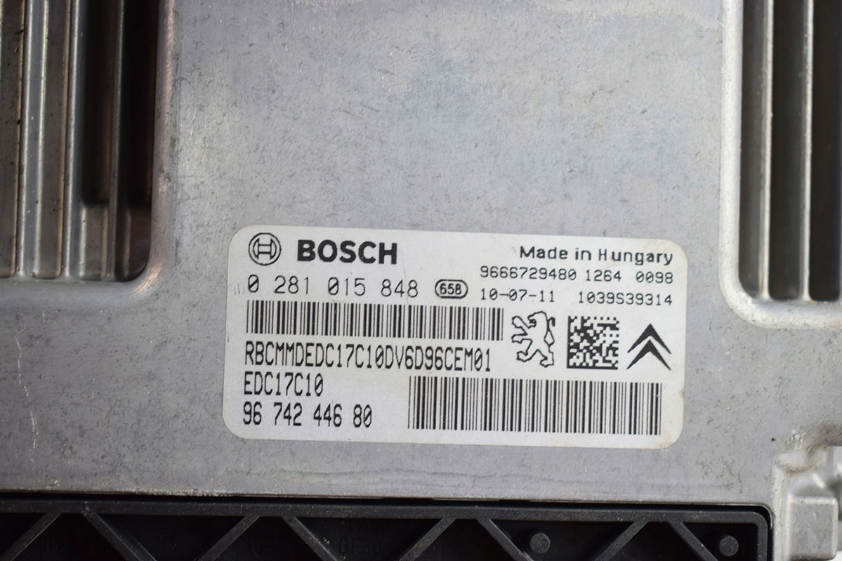 computer control unit CITROEN PEUGEOT 1.6 9674244680