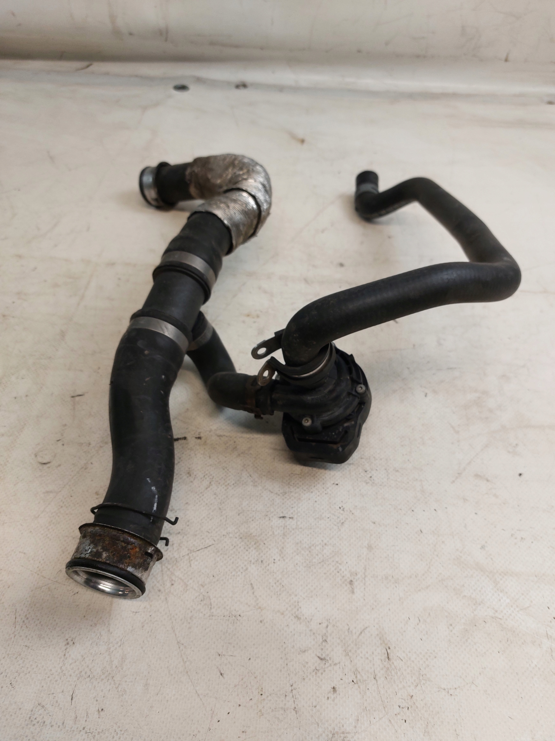 supplementary water pump MERCEDES W211 1.8K